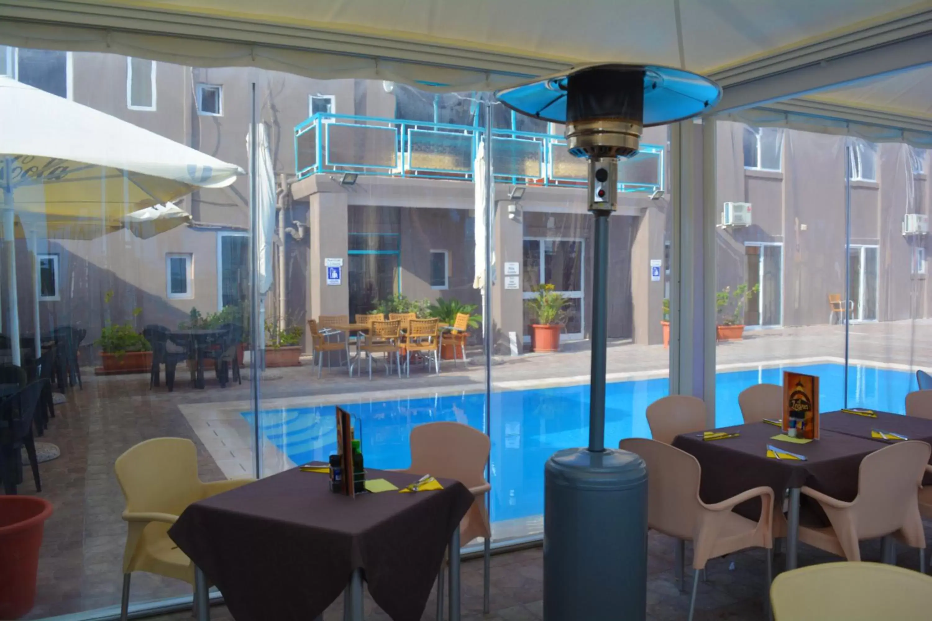 Swimming Pool in Sensi Hotel