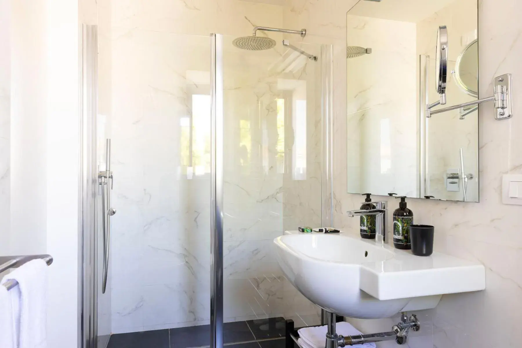 Bathroom in Masseria del Carrubo - ex Casal di Noto