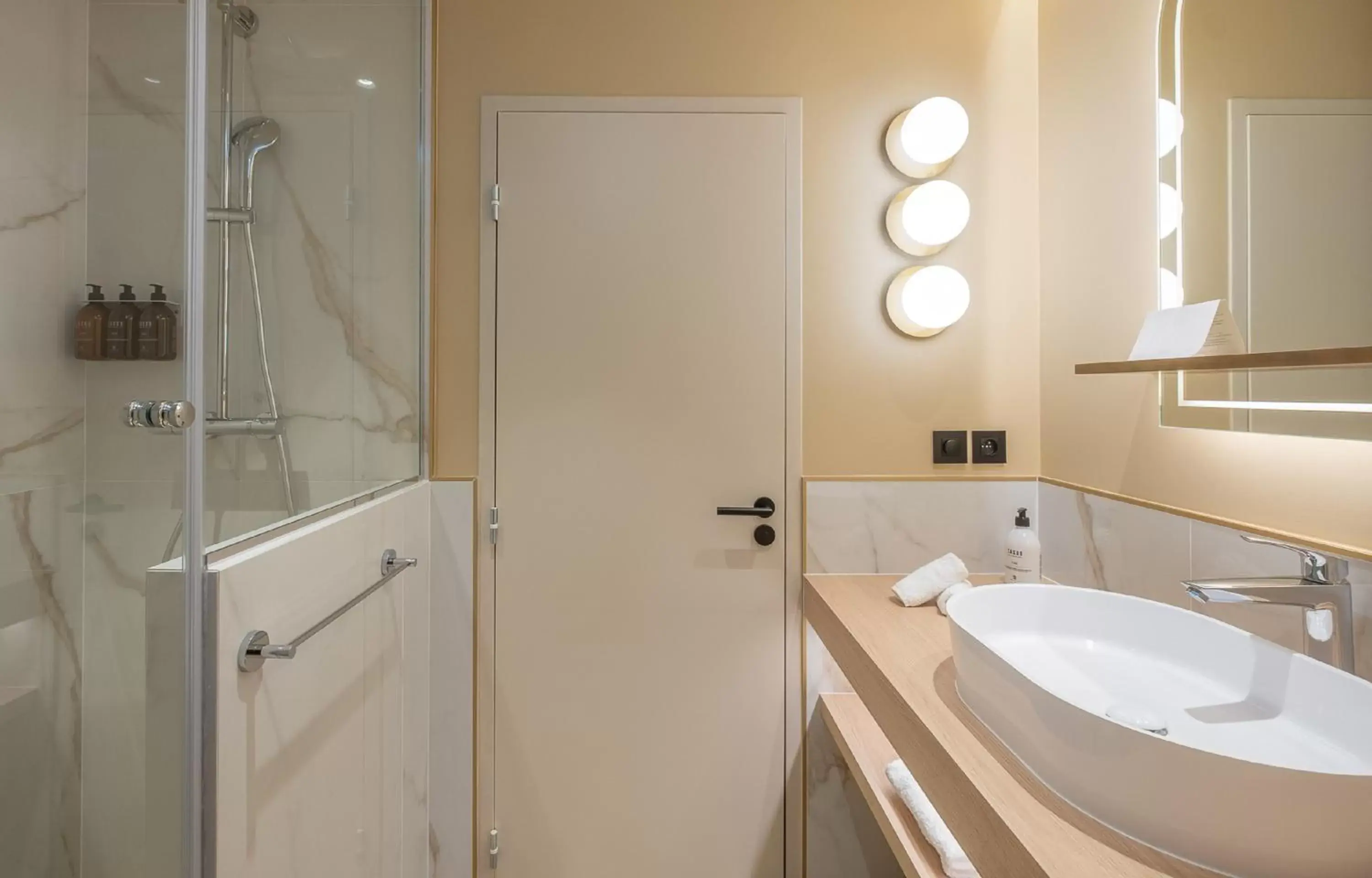 Bathroom in Hôtel Burdigala by Inwood Hotels