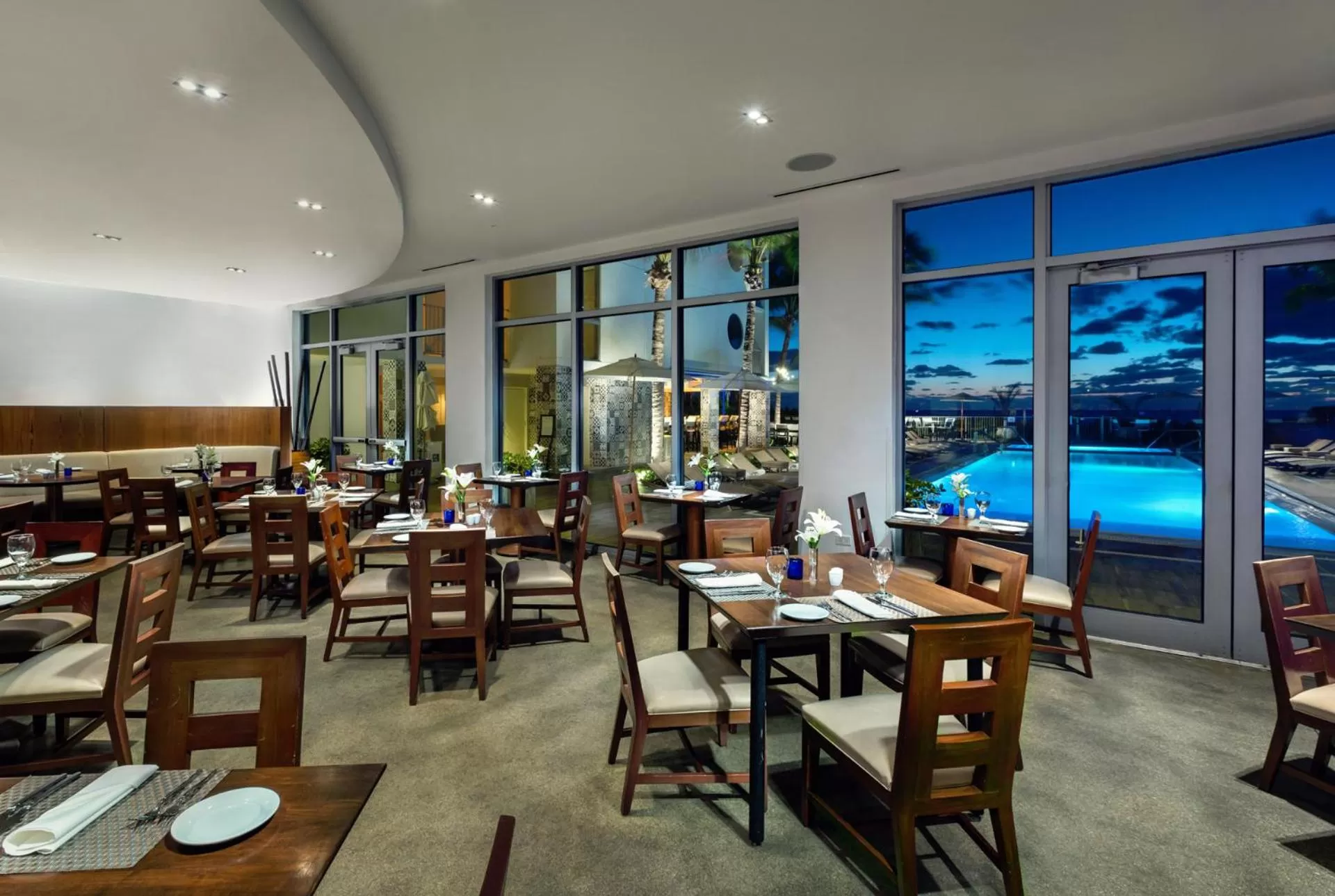 Restaurant/places to eat in Costa d&#x27;Este Beach Resort &amp; Spa