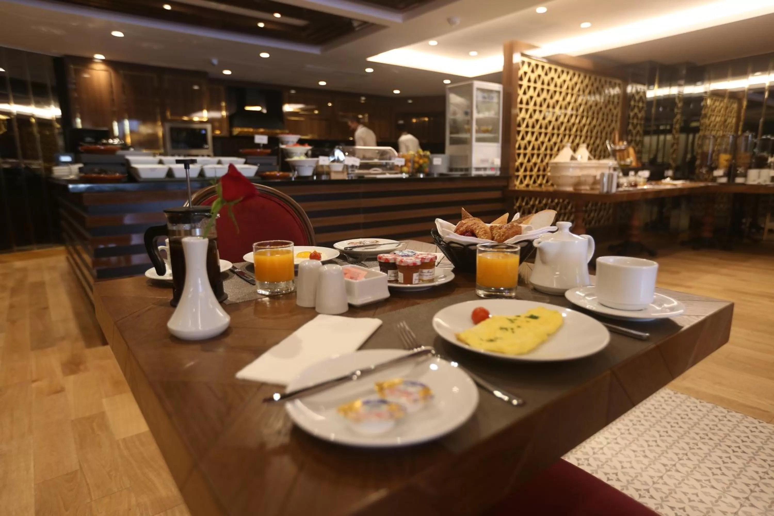 Restaurant/places to eat in Suite Hotel Casa Diamond