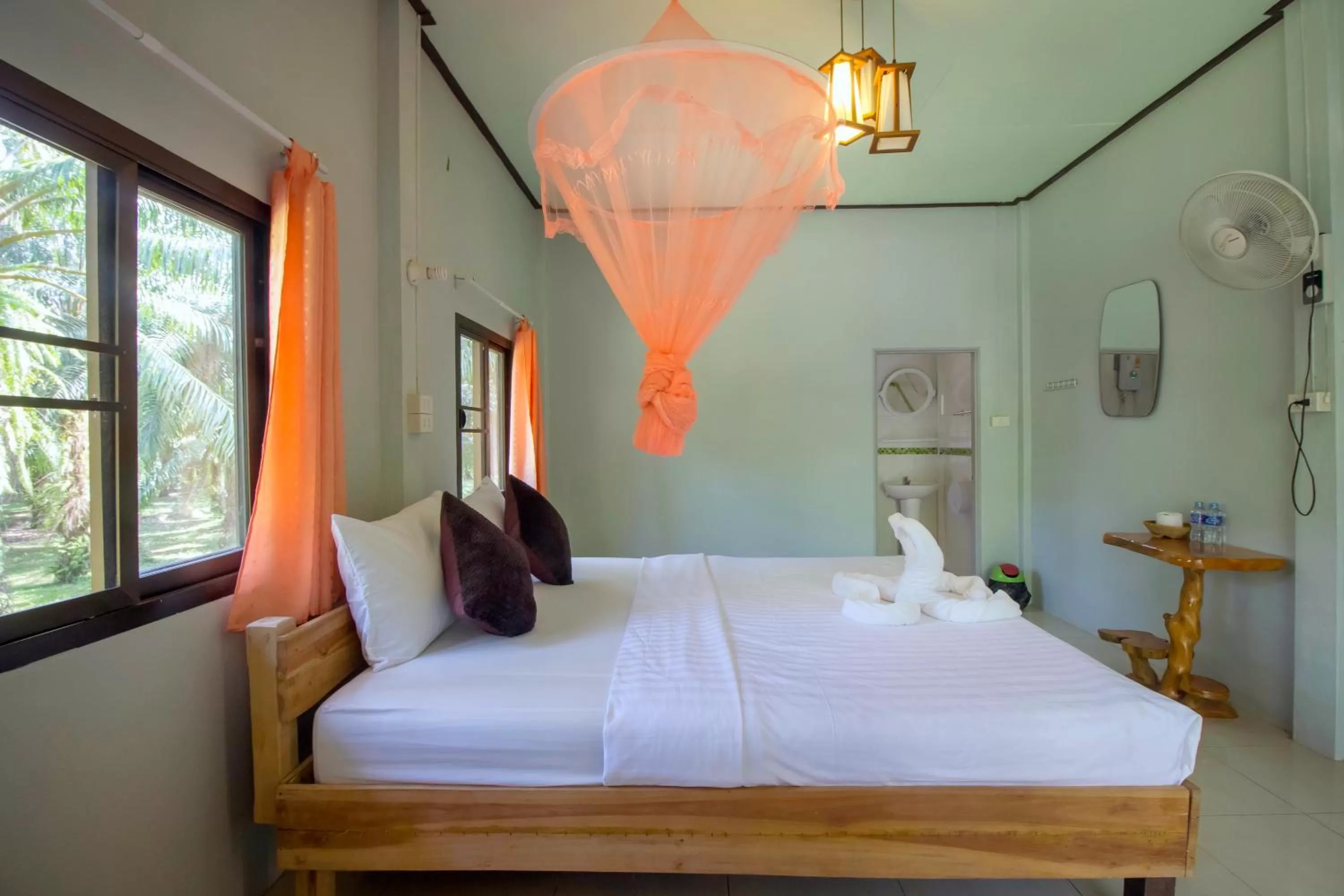 Photo of the whole room, Bed in Khao Sok Palmview Resort