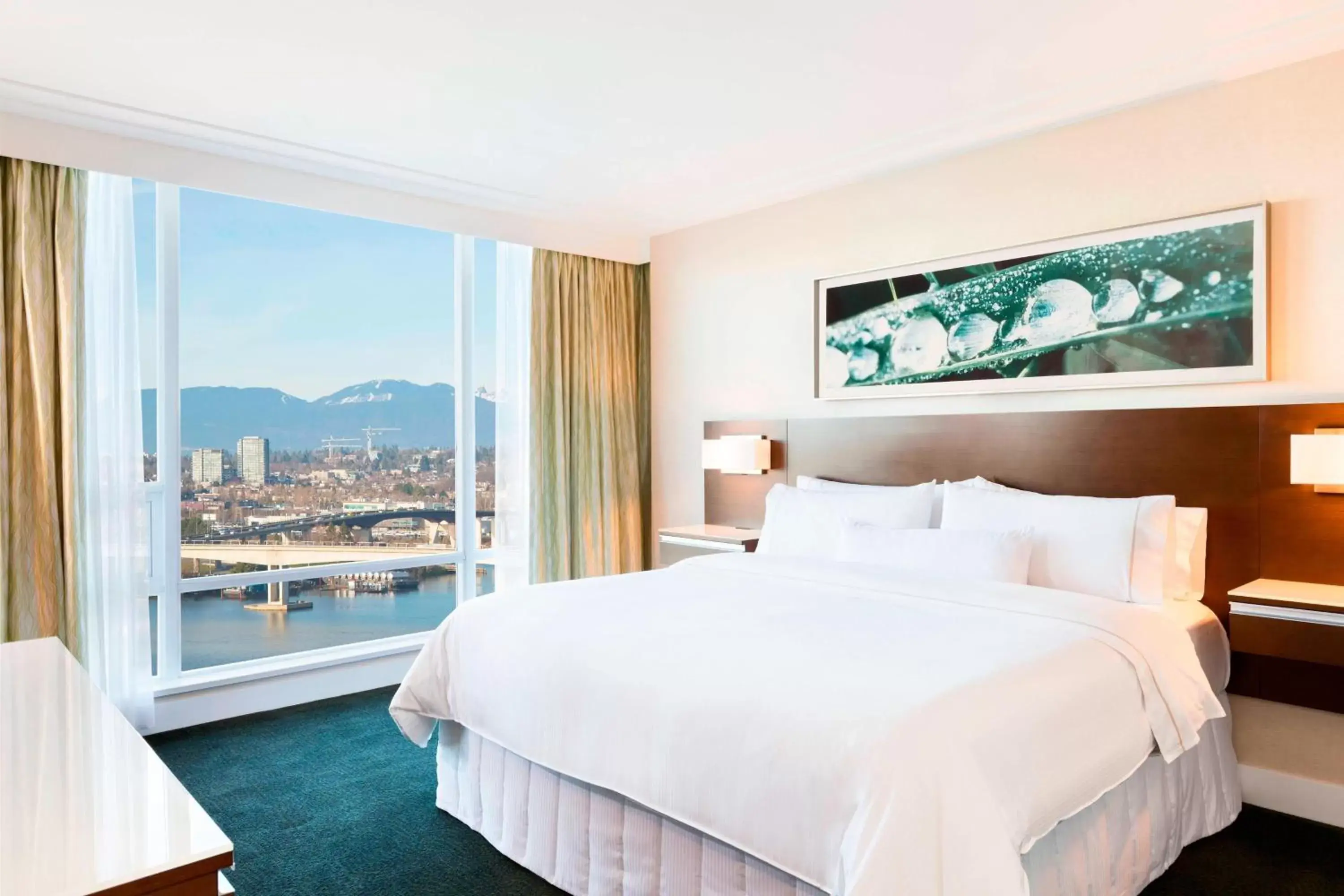 Photo of the whole room, Bed in The Westin Wall Centre, Vancouver Airport