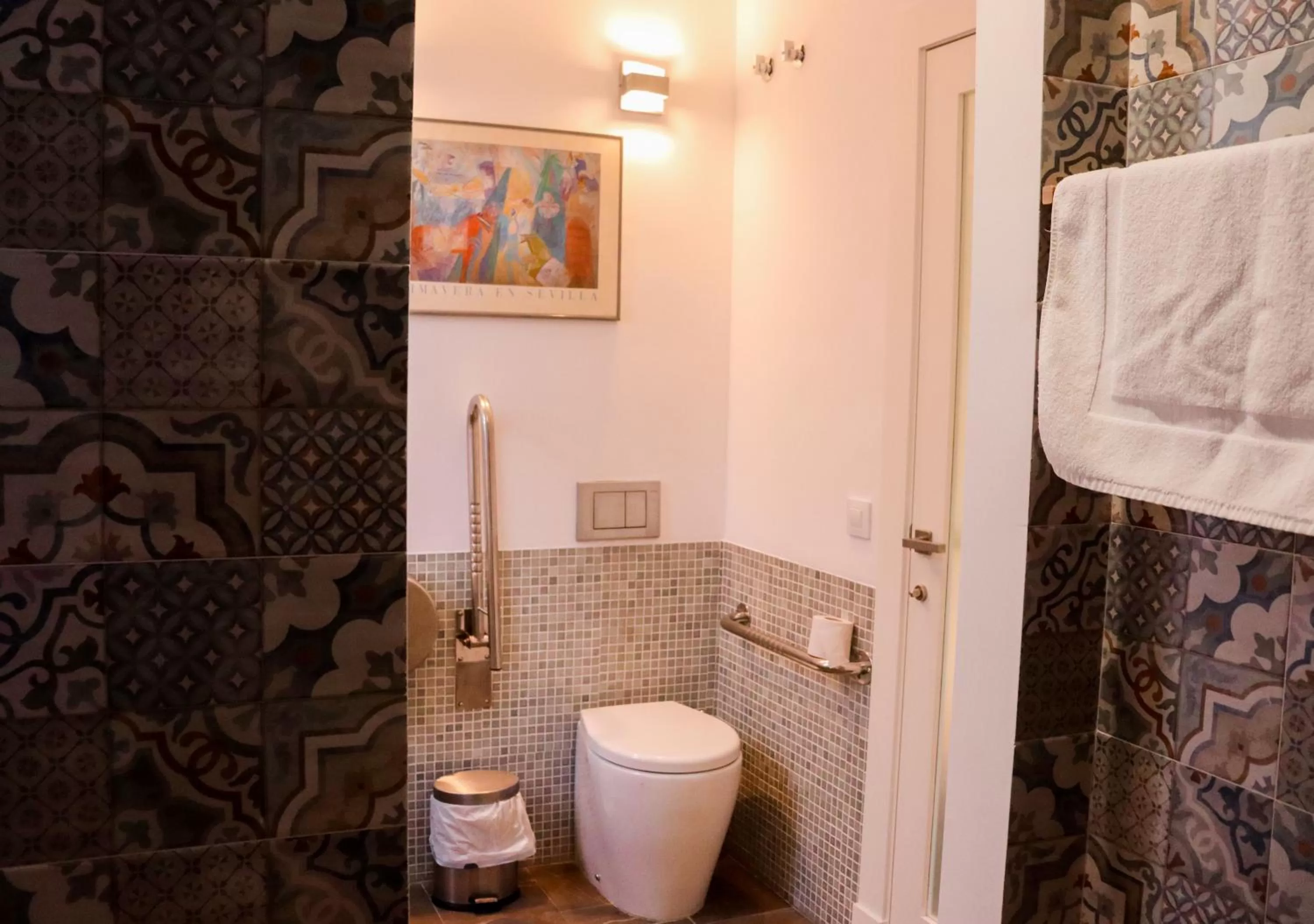 Bathroom in Urban House Siurot 33