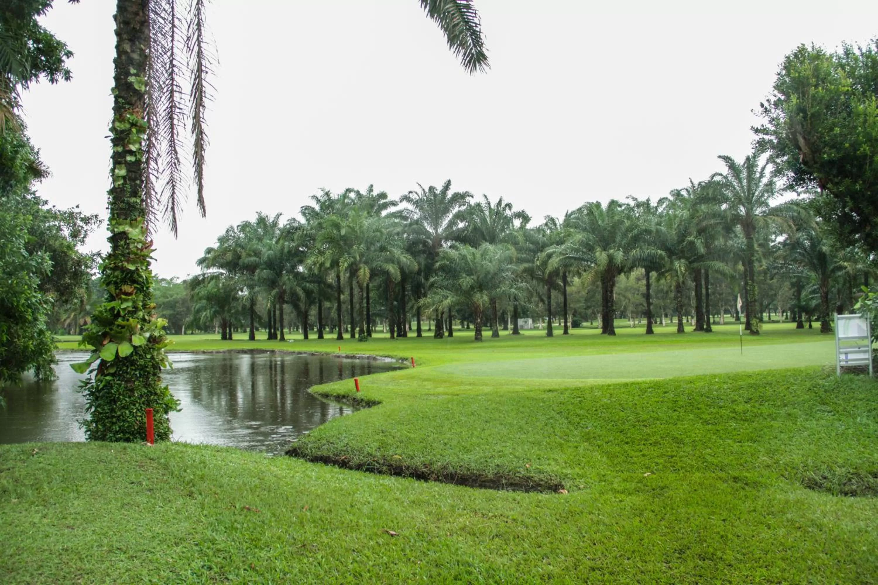 Golfcourse in Fleuve Congo Hotel By Blazon Hotels