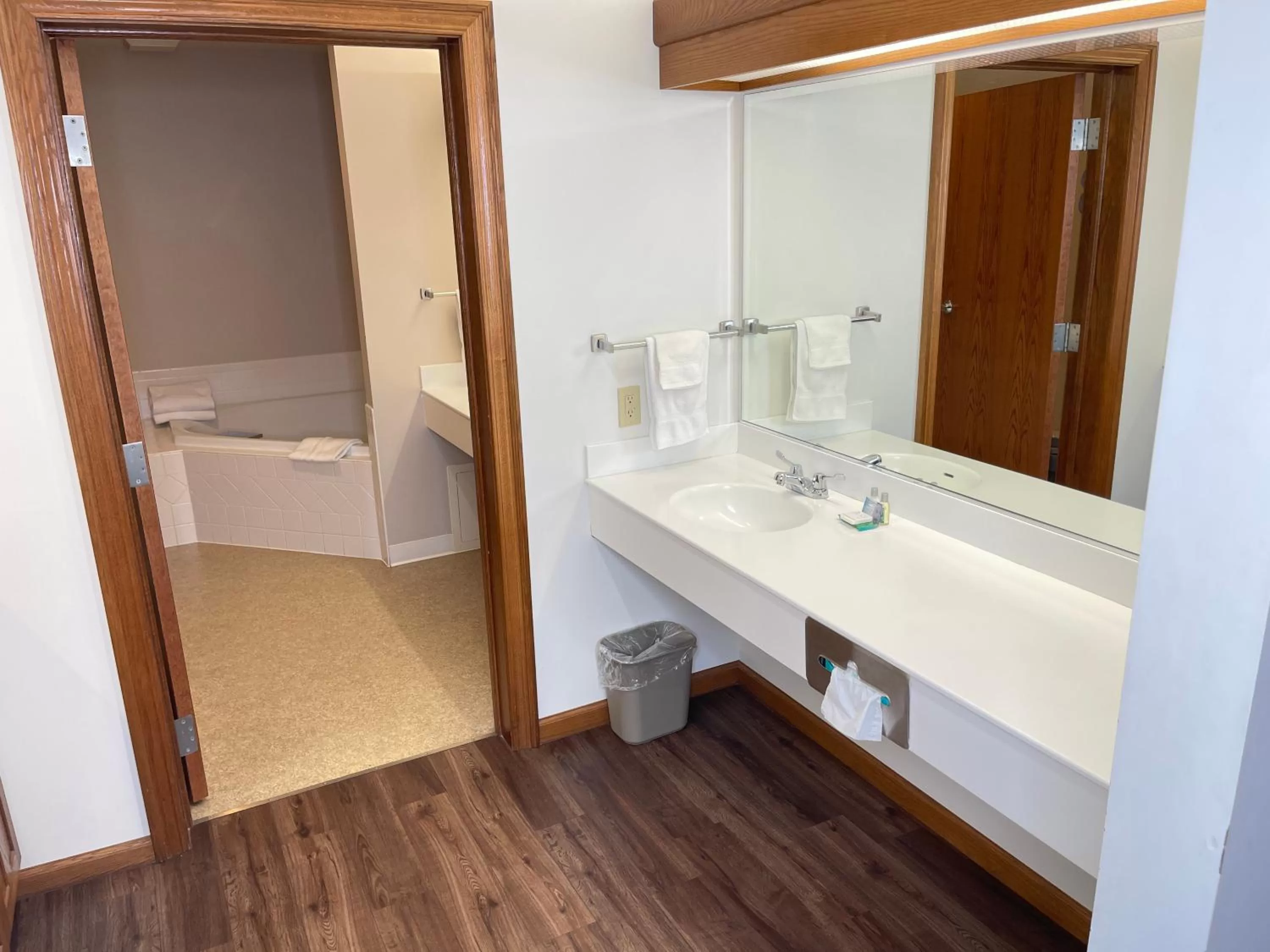 Farmstead Inn and Conference Center