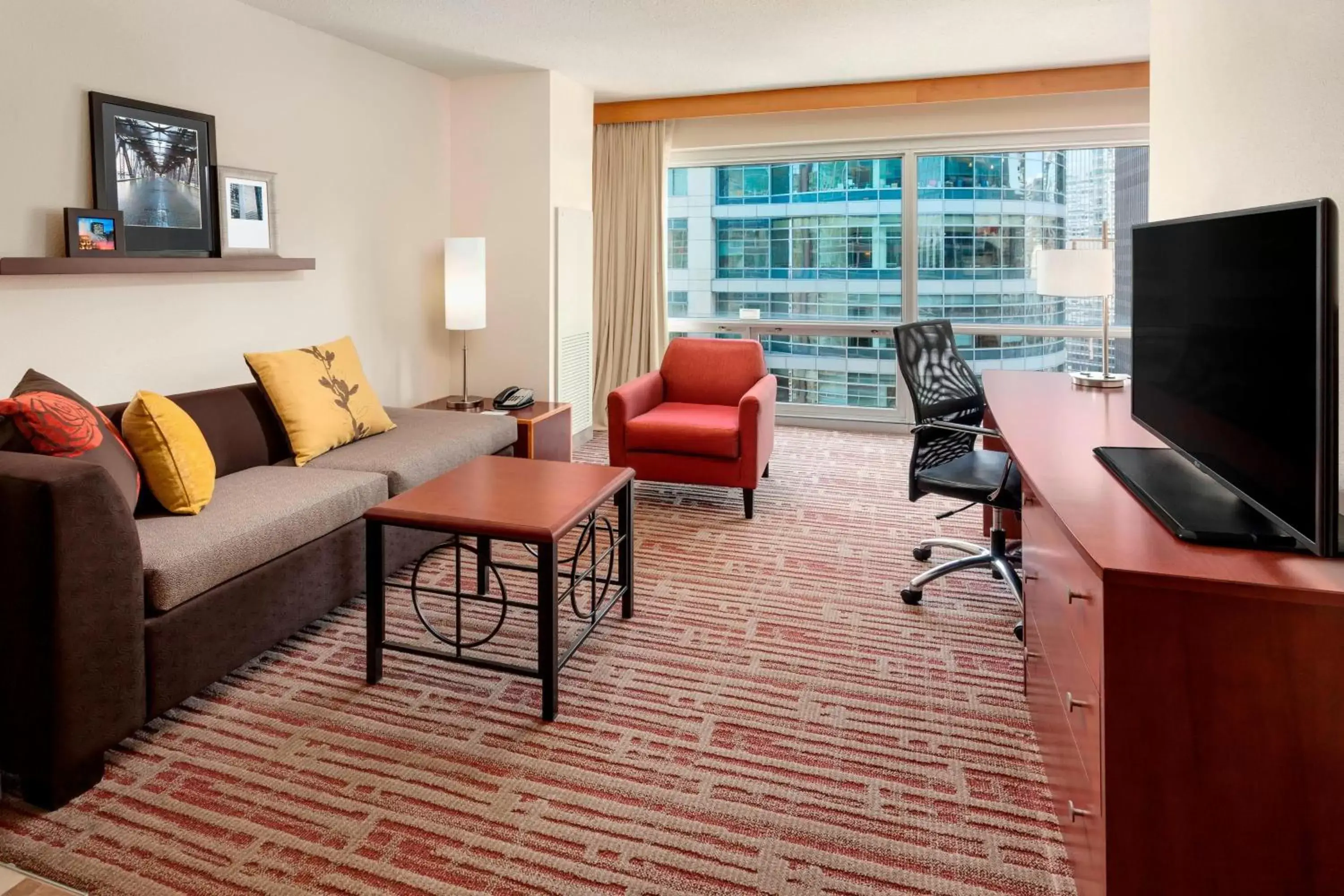 Living room, Seating Area in Residence Inn by Marriott Chicago Downtown/River North
