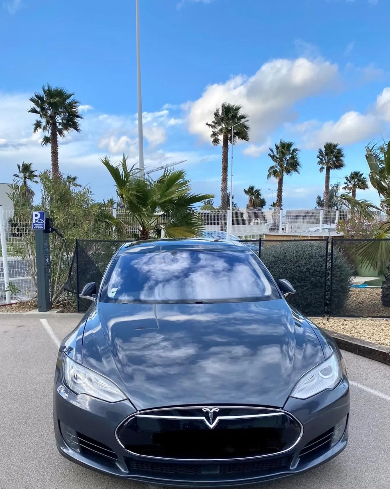 Parking in The Originals City, Hôtel Les Dômes, Perpignan Sud Saleilles