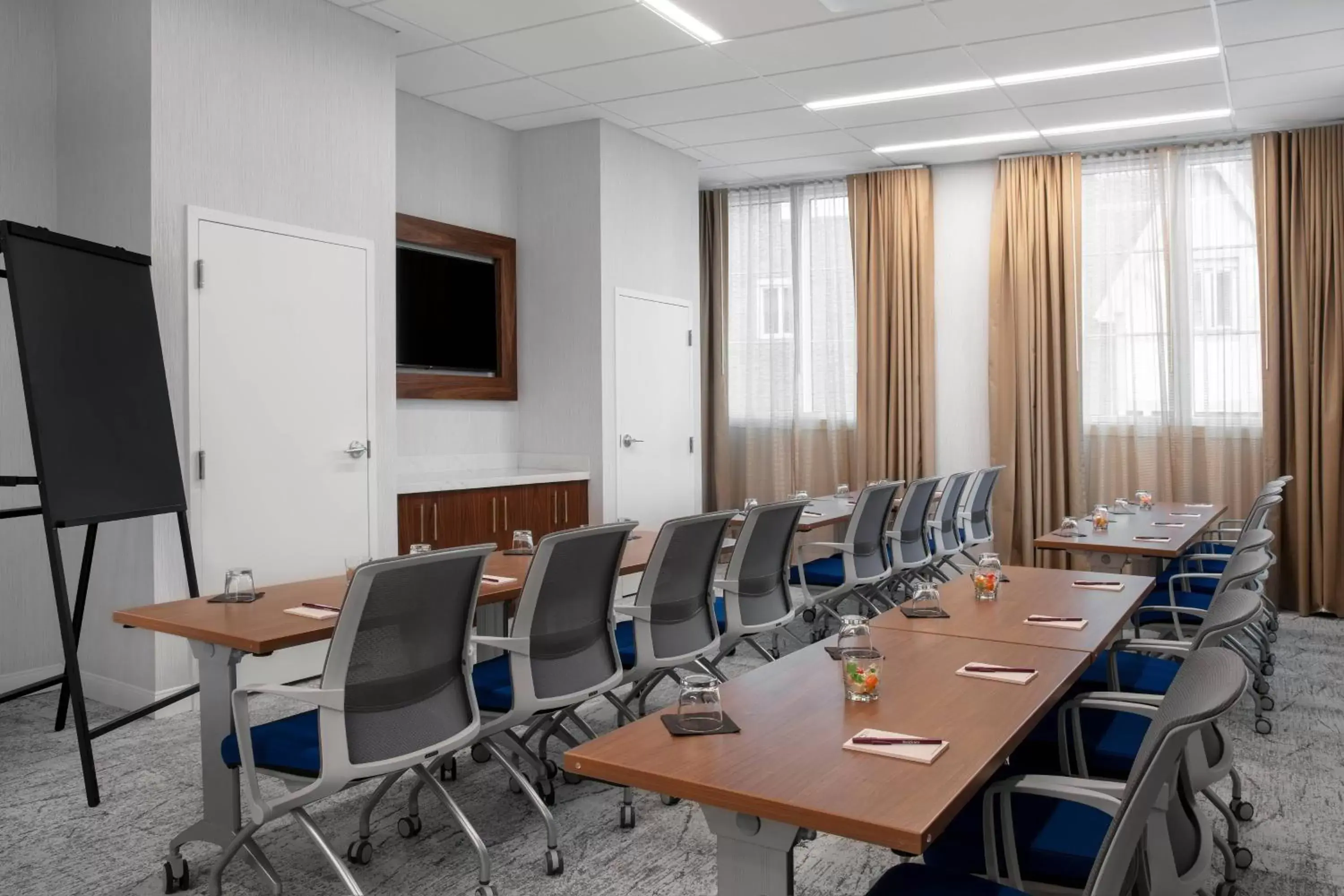 Meeting/conference room in Residence Inn by Marriott Norwalk