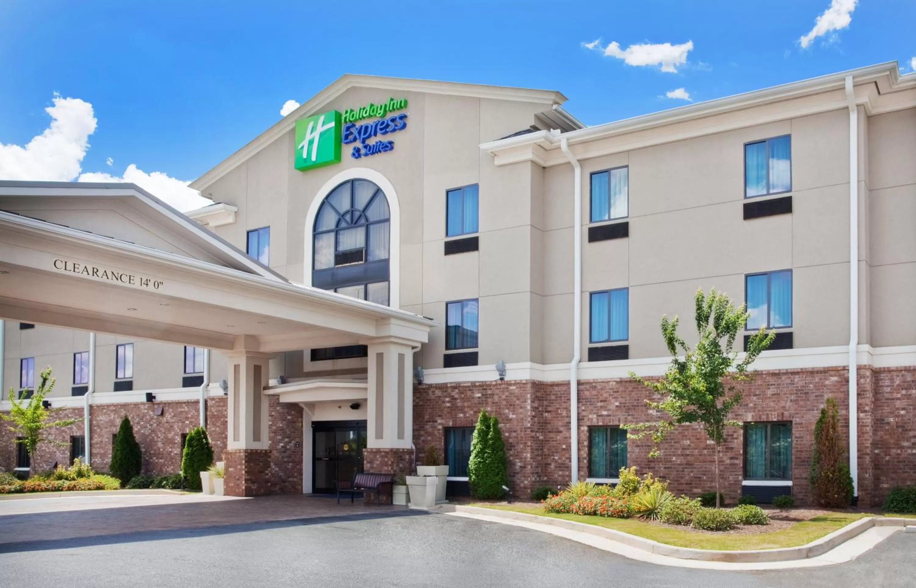 Property building in Holiday Inn Express Hotel & Suites Austell Powder Springs by IHG