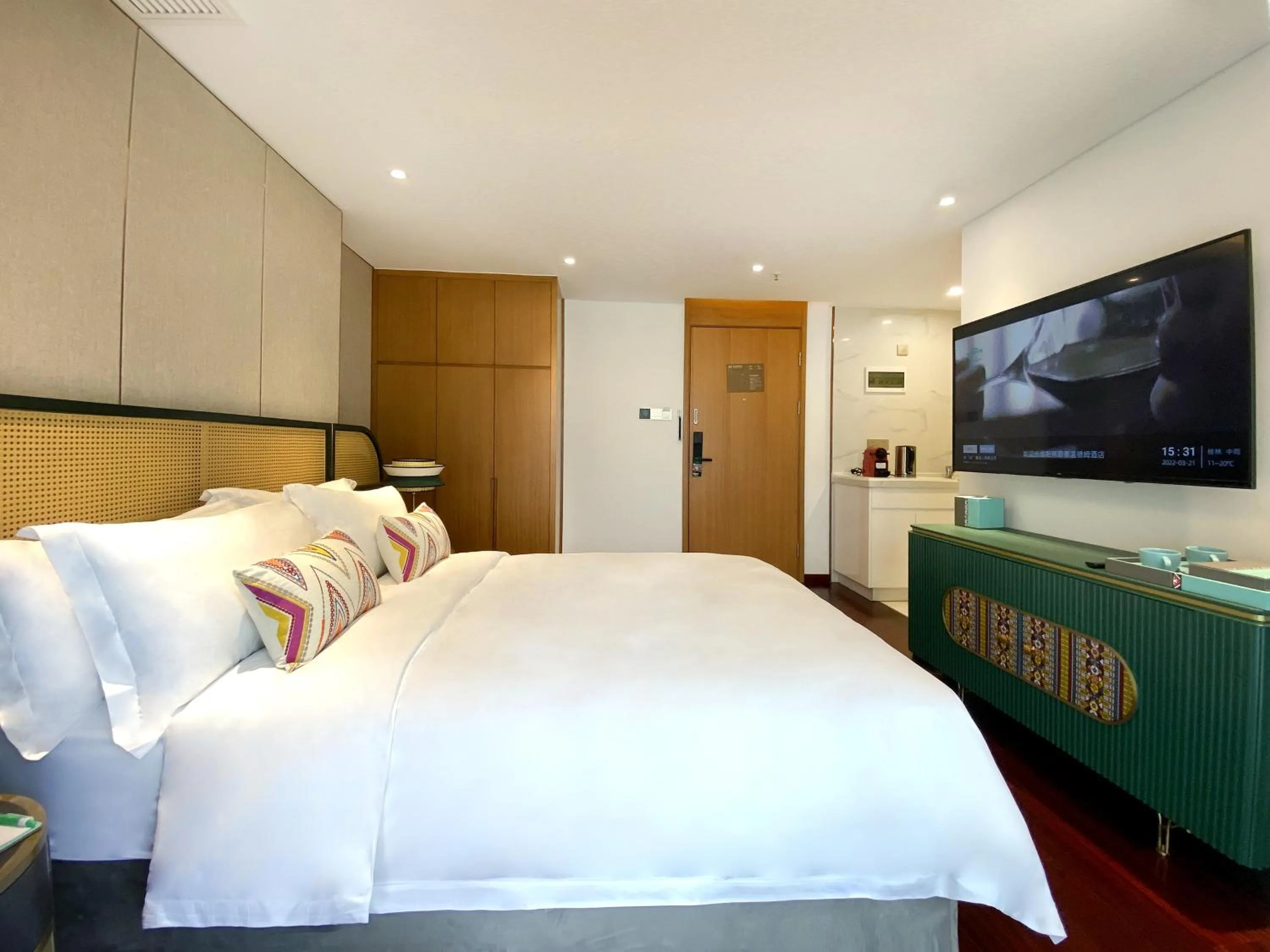 Bedroom, Bed in Wingate By Wyndham Yangshuo