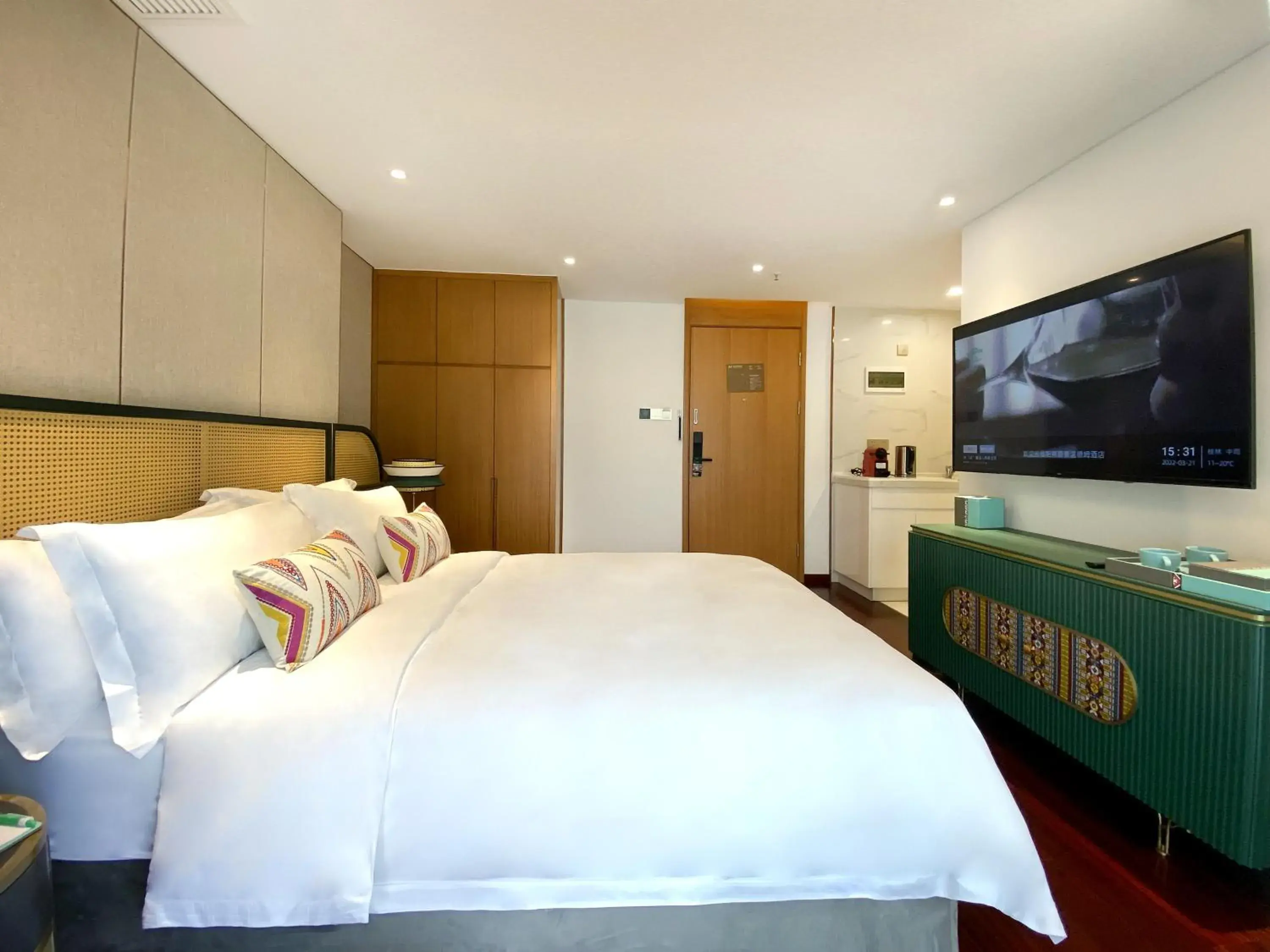 Double Room - Non-Smoking in Wingate By Wyndham Yangshuo Double Room - Non-Smoking in Wingate By Wyndham Yangshuo