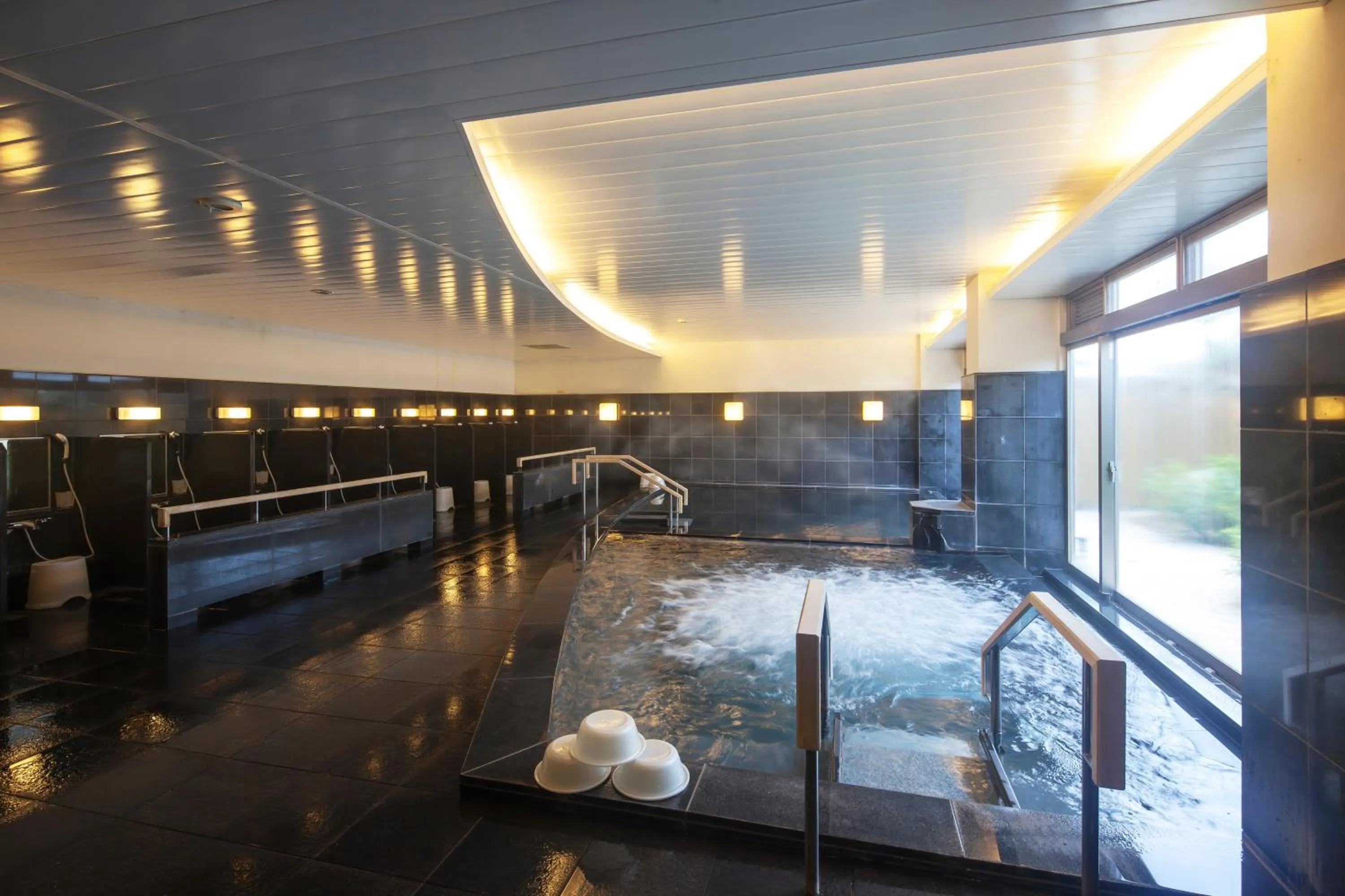 Hot Spring Bath in Hotel Izukyu
