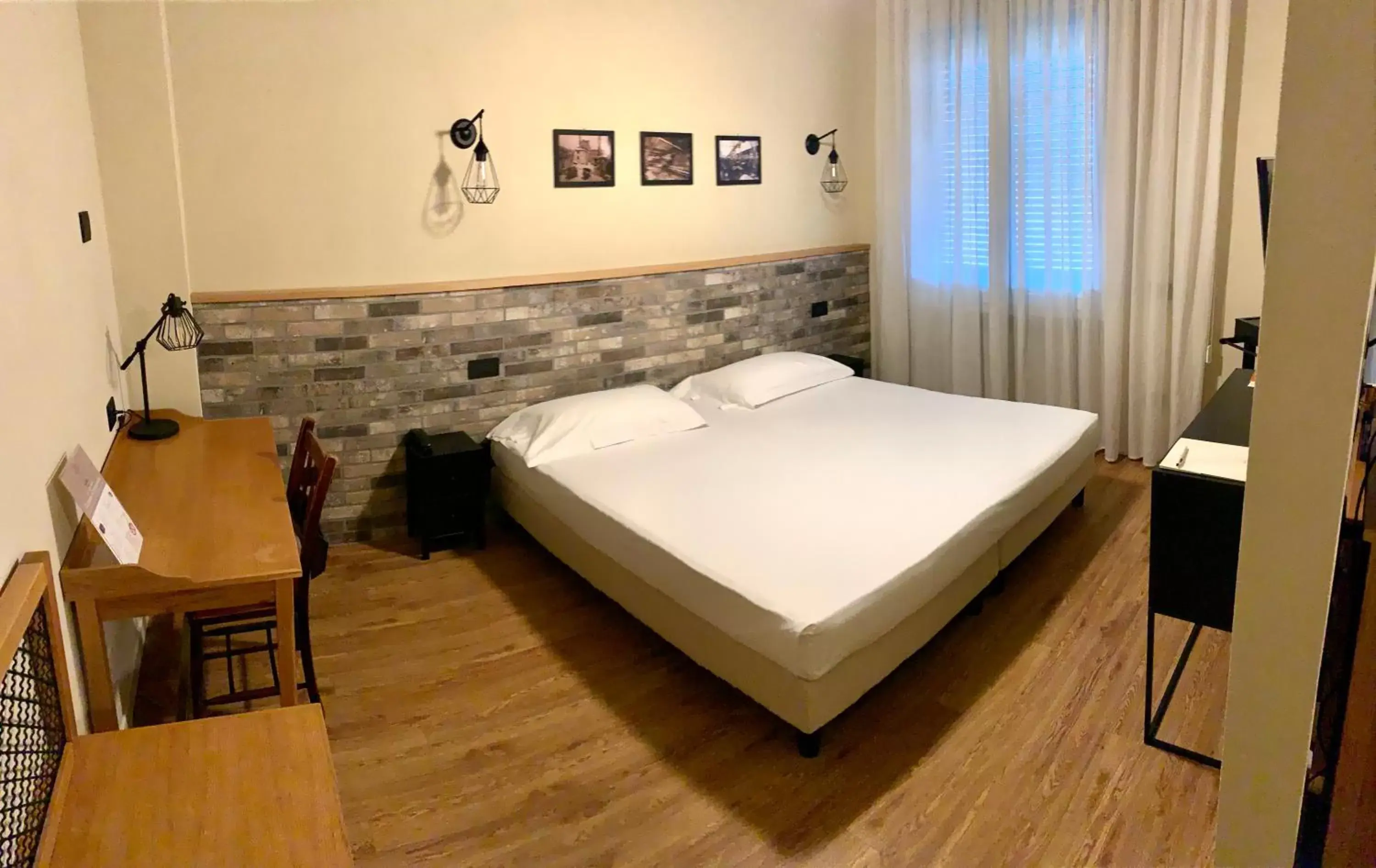 Bedroom, Bed in Hotel Miramonti