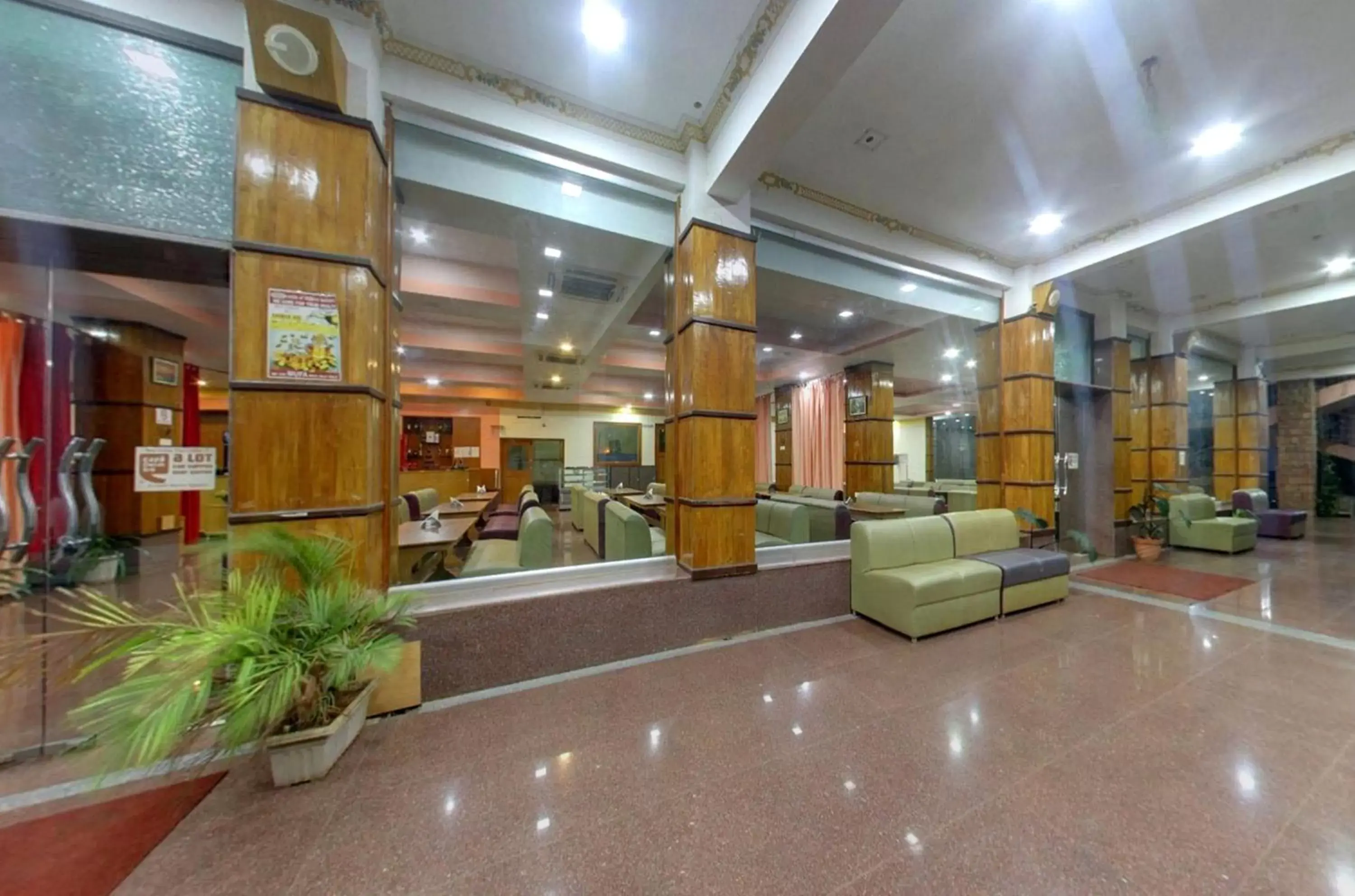 Restaurant/places to eat, Lobby/Reception in Kanthi Resorts Badami
