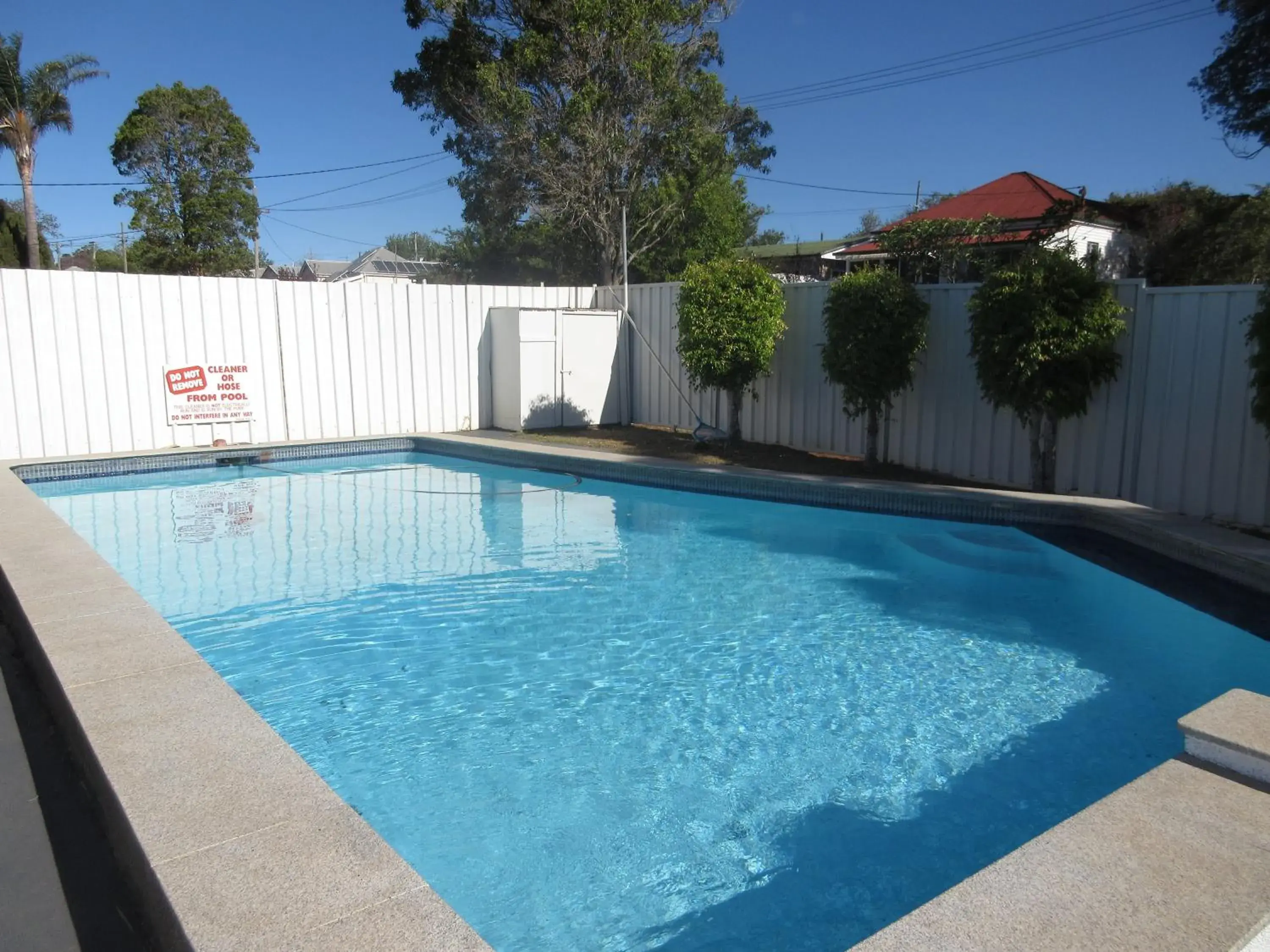 Swimming Pool in Riviera on Ruthven Motel