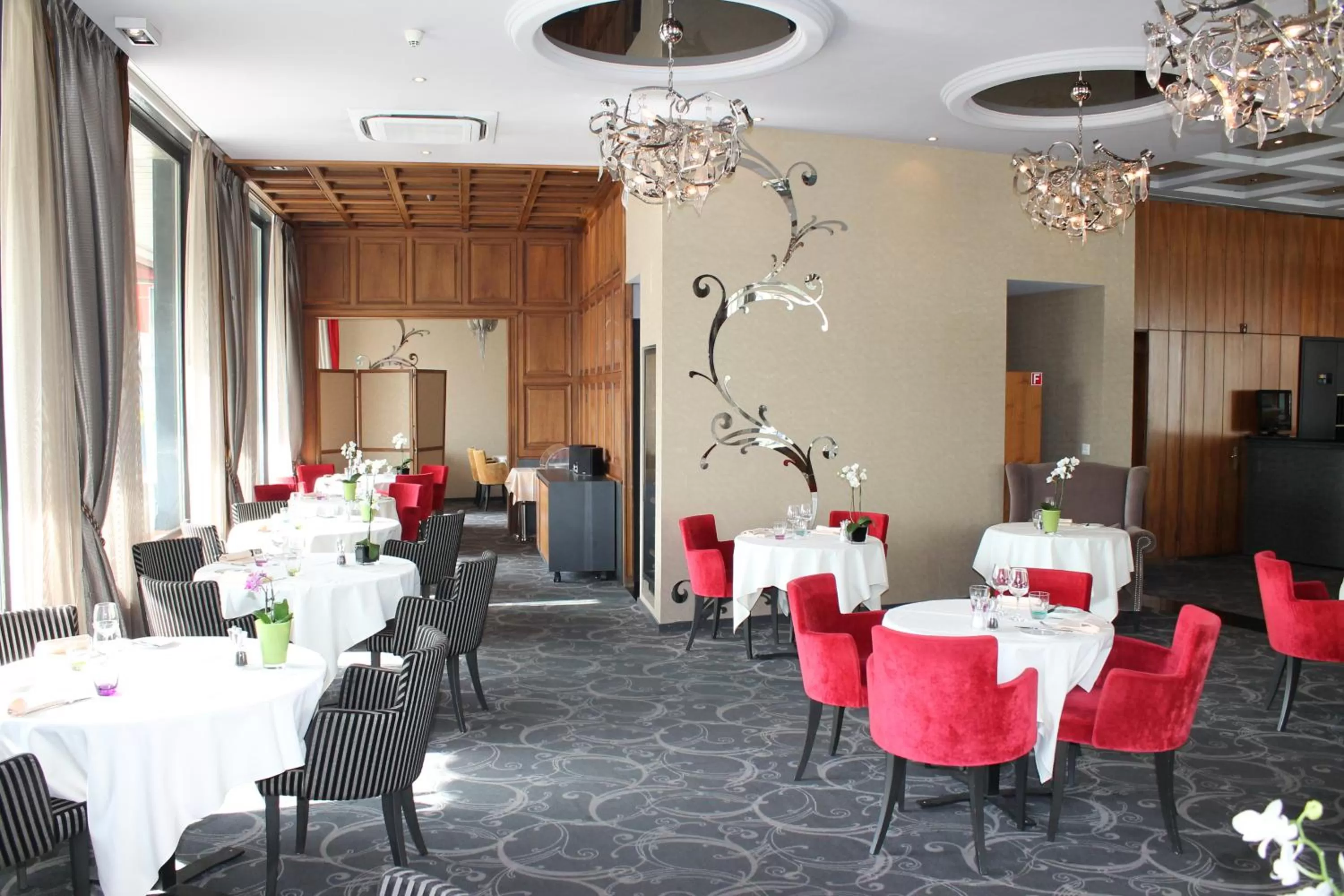 Restaurant/places to eat in The Ambassador