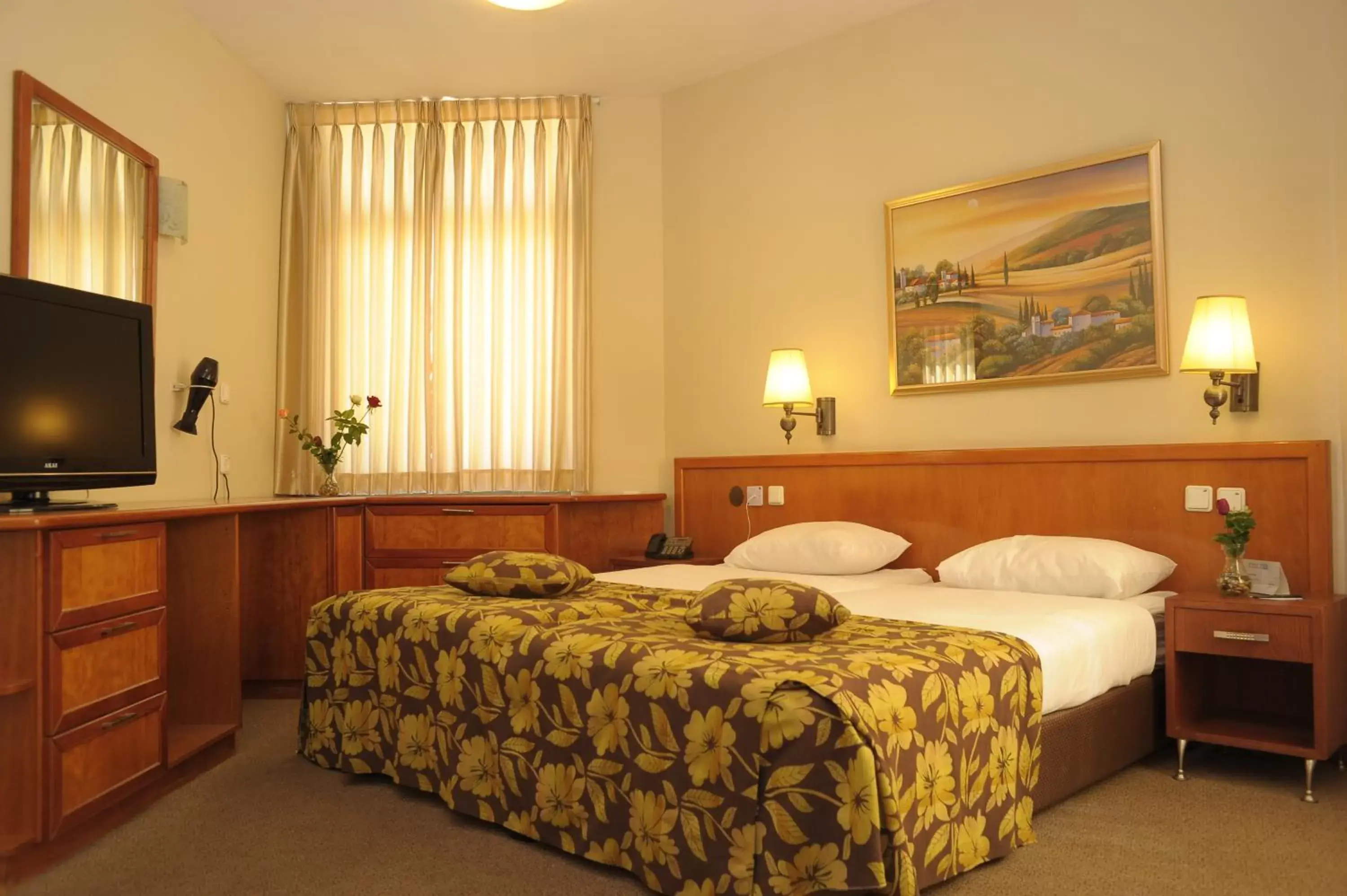 Area and facilities, Bed in Lev Yerushalayim Hotel