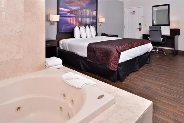 Spa and wellness centre/facilities, Bed in Americas Best Value Inn Hollywood