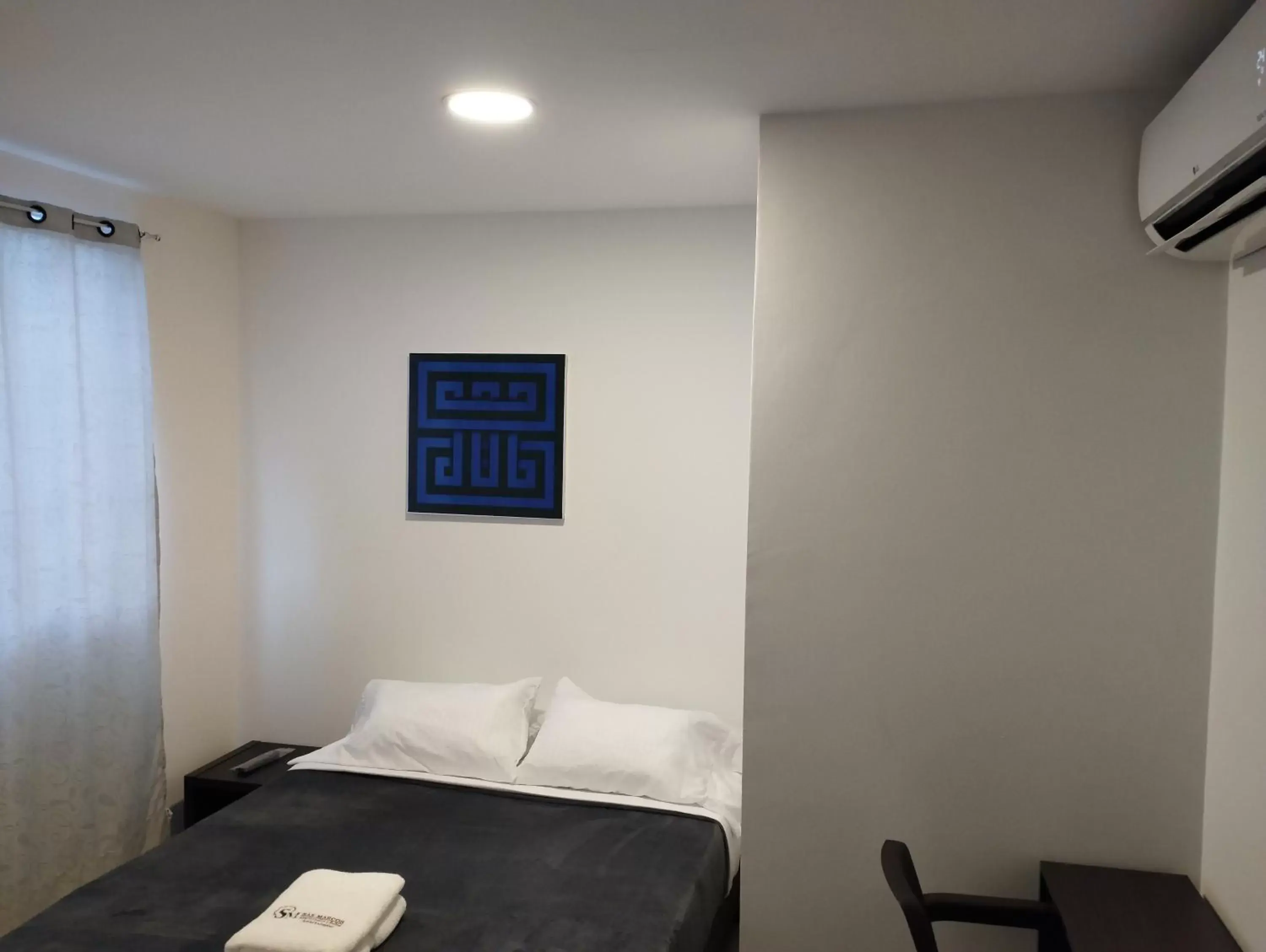 Budget Double Room in Apartasuites San Marcos Budget Double Room in Apartasuites San Marcos