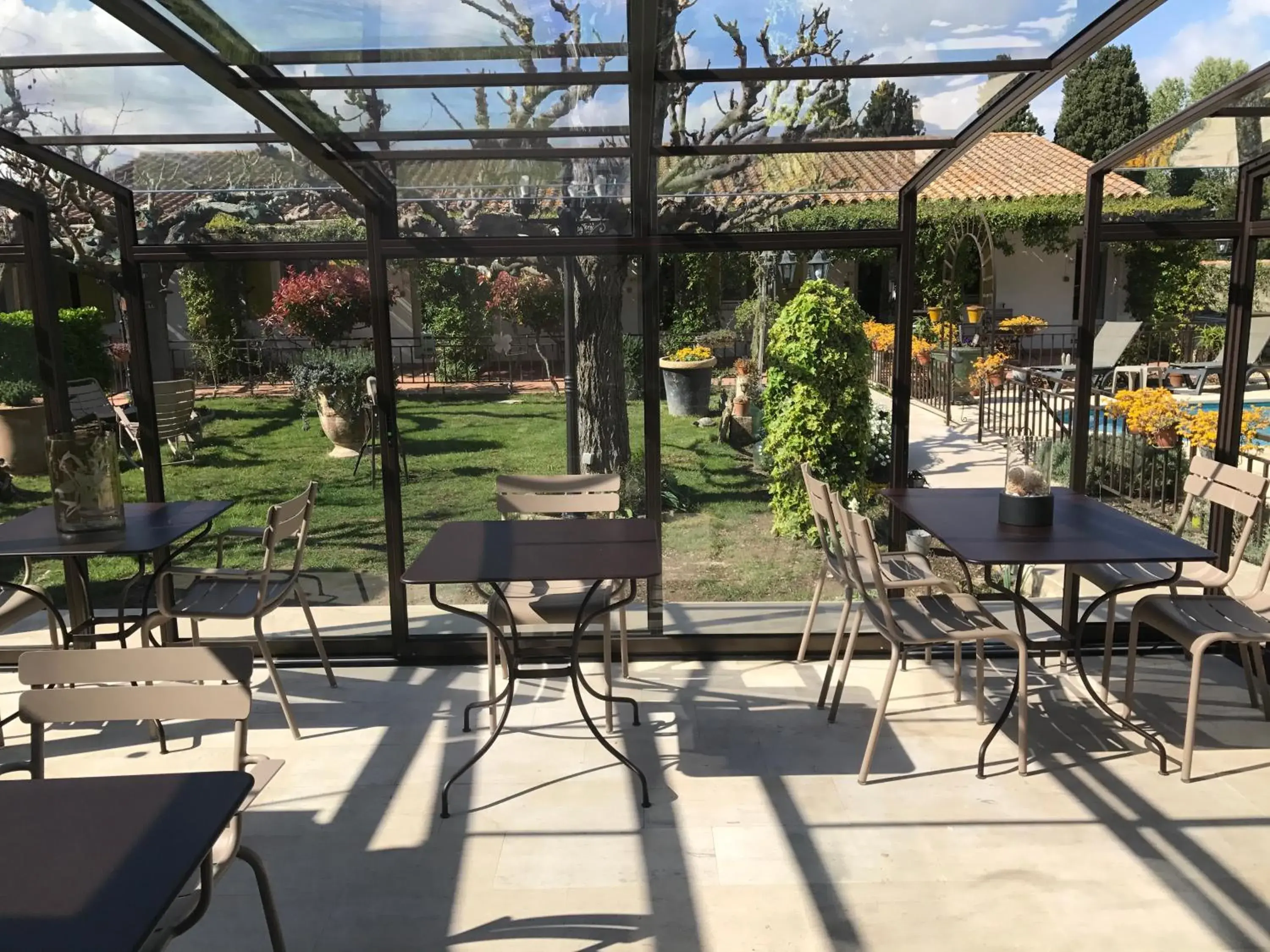 Balcony/Terrace, Restaurant/Places to Eat in Hostellerie De La Tour