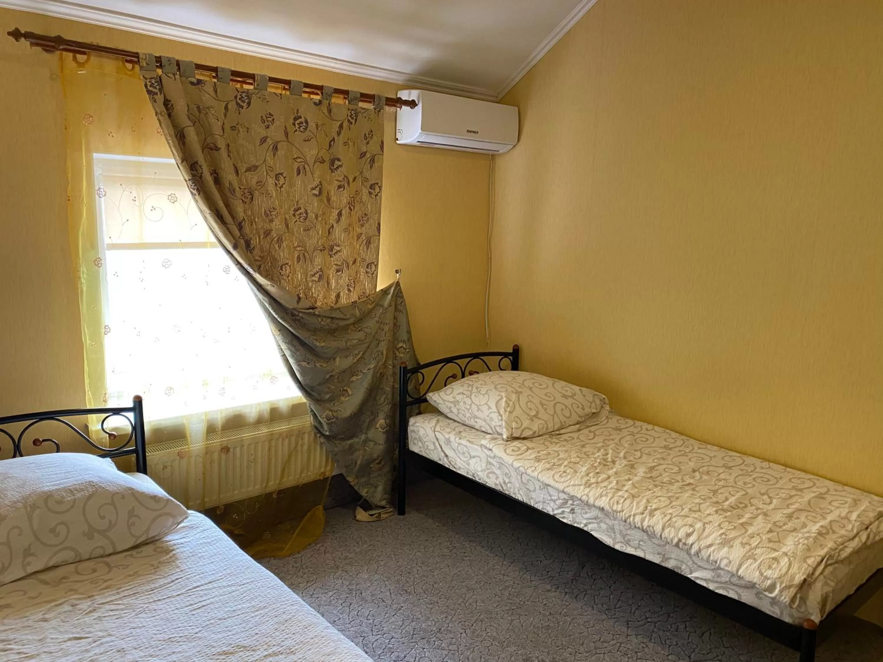 Bed in Avtoport Restorant Hotel Complex