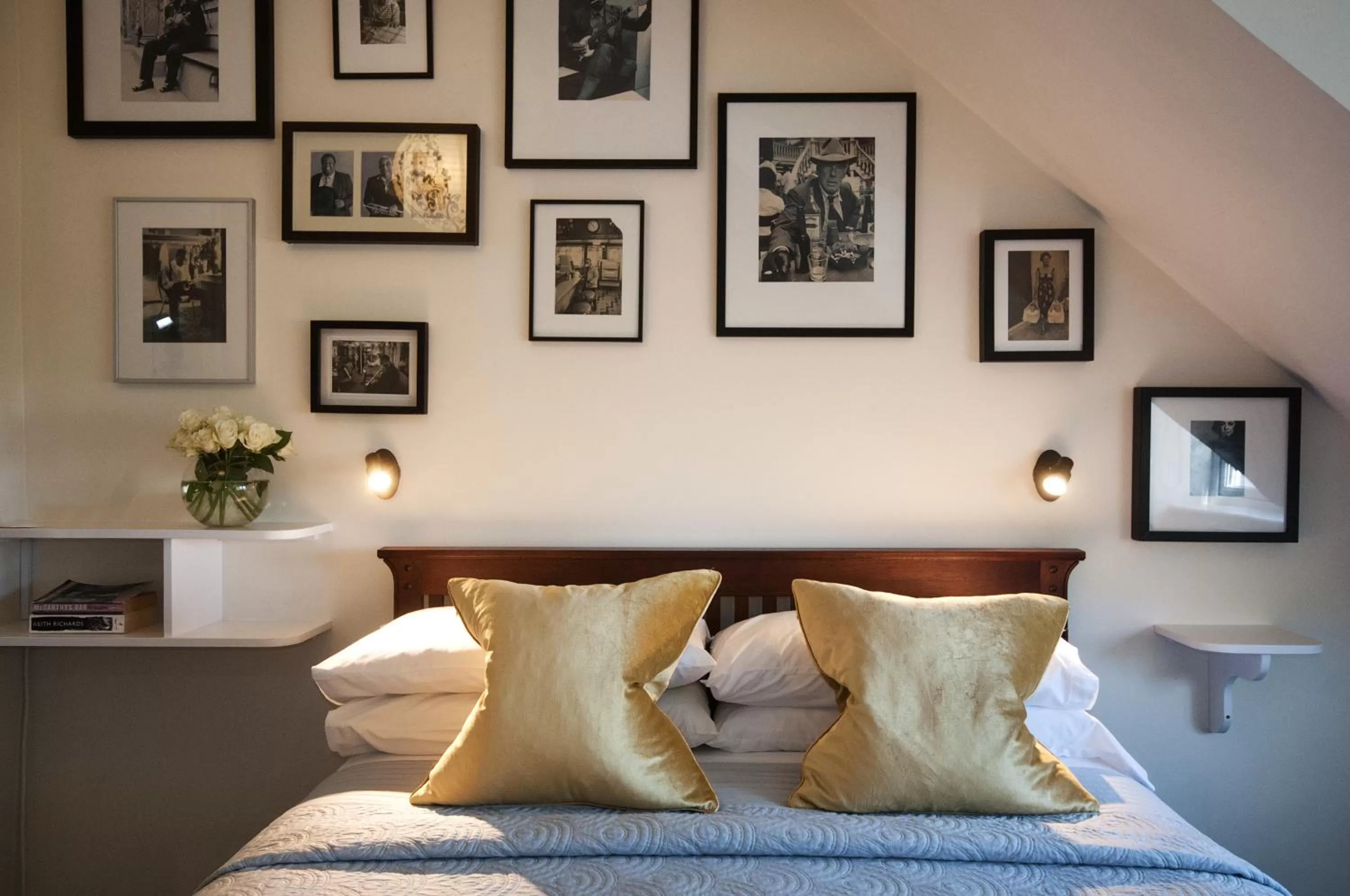 Bed in Hillside Lodge B&B