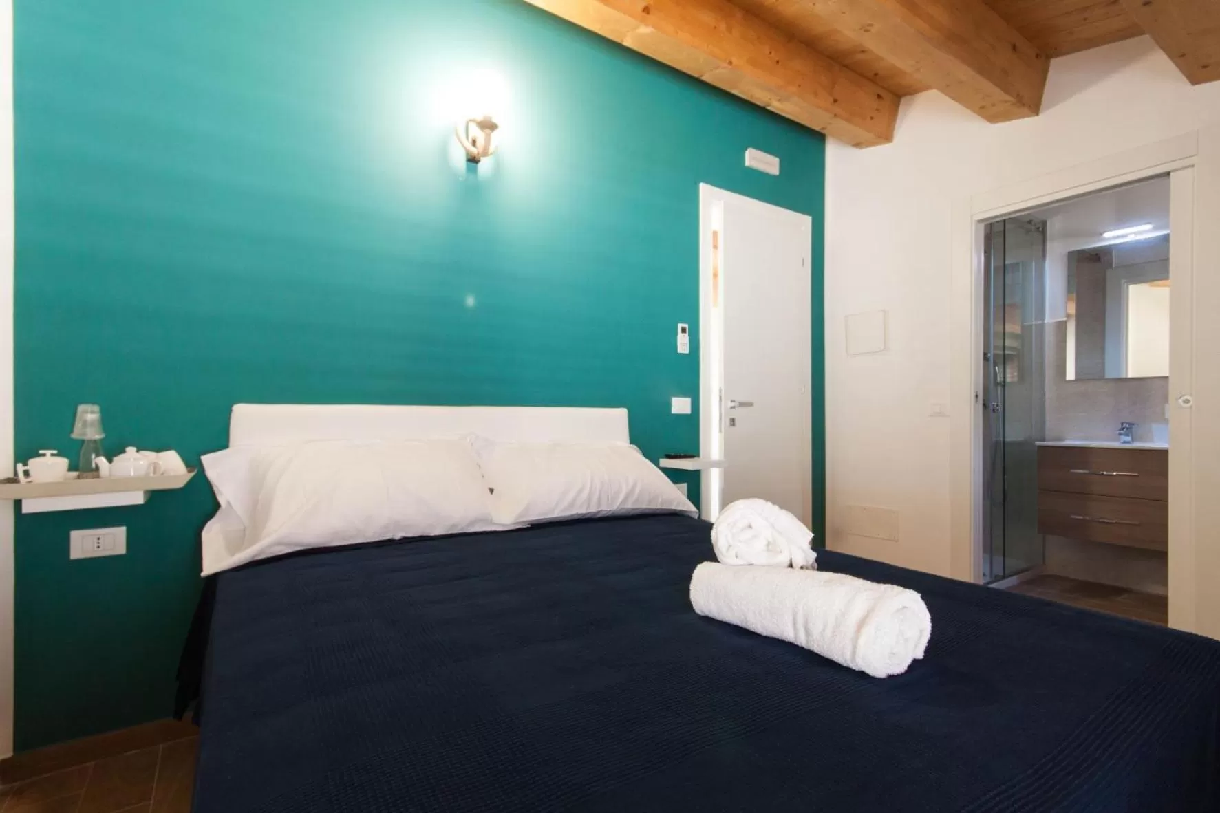 Bed in Verdirooms158