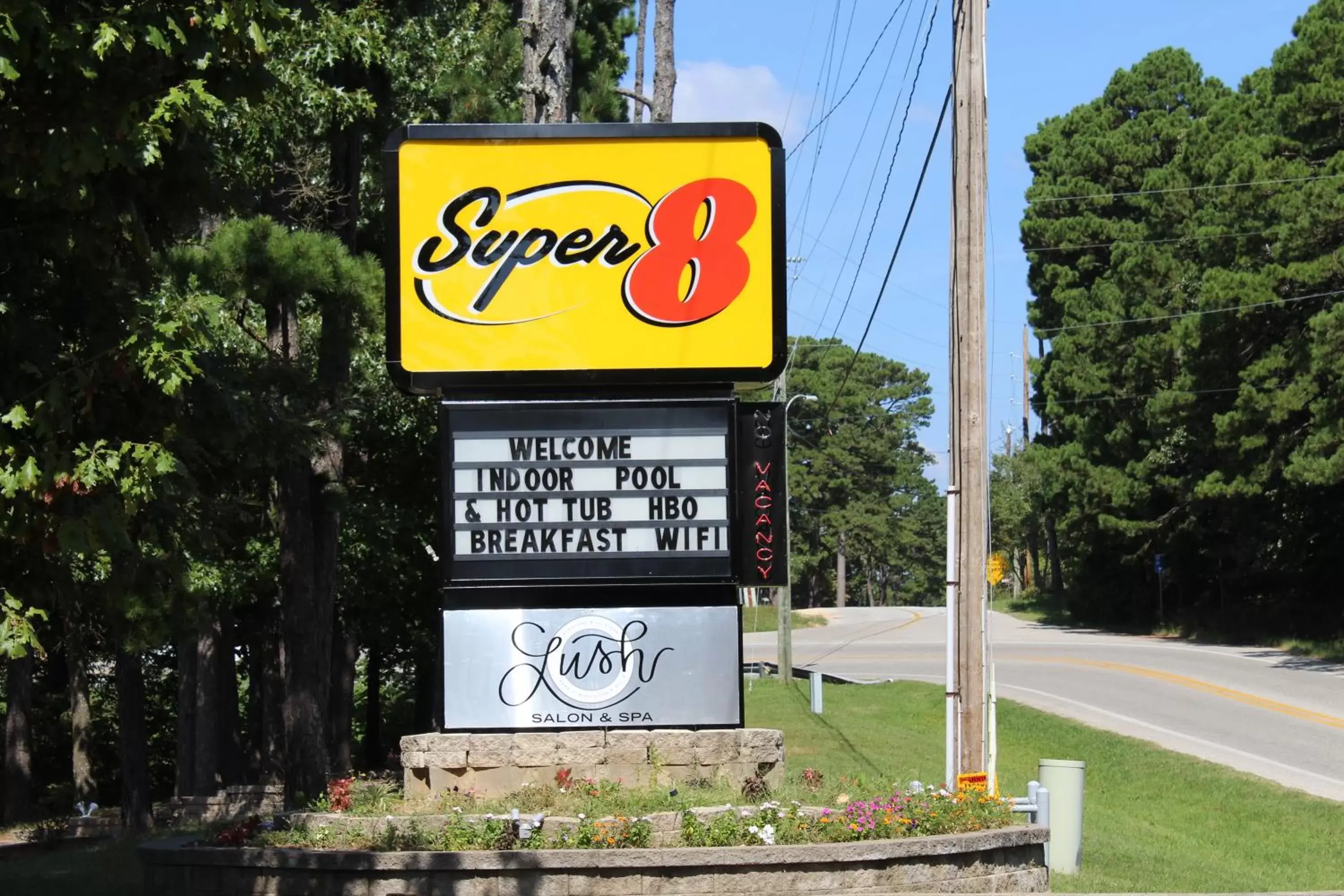 Property logo or sign, Property Logo/Sign in Super 8 by Wyndham Eureka Springs