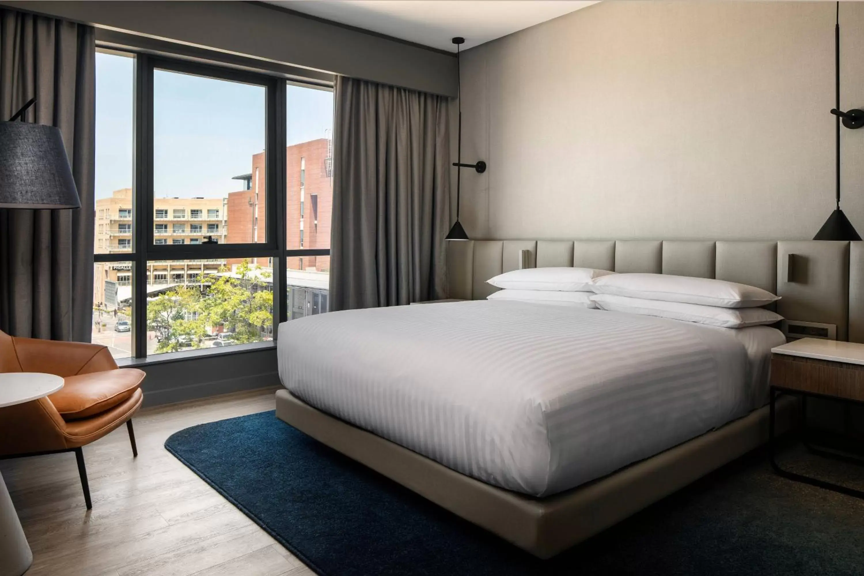 Bedroom, Bed in Johannesburg Marriott Hotel Melrose Arch