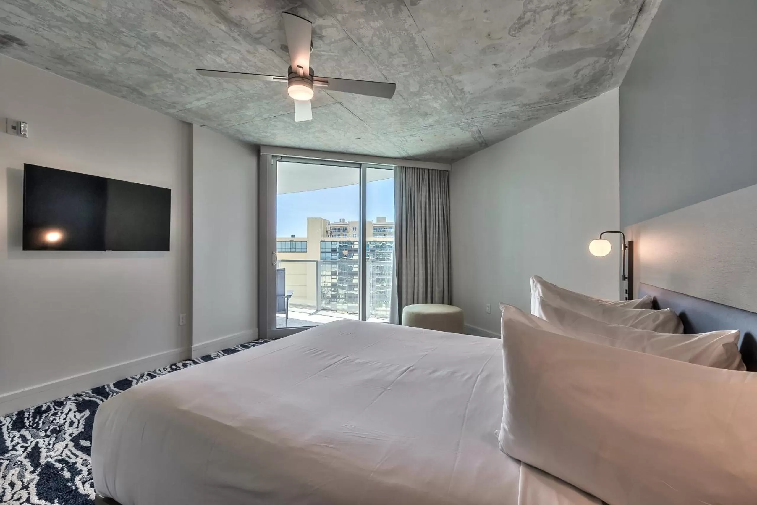 Bedroom, Bed in Max Beach Resort