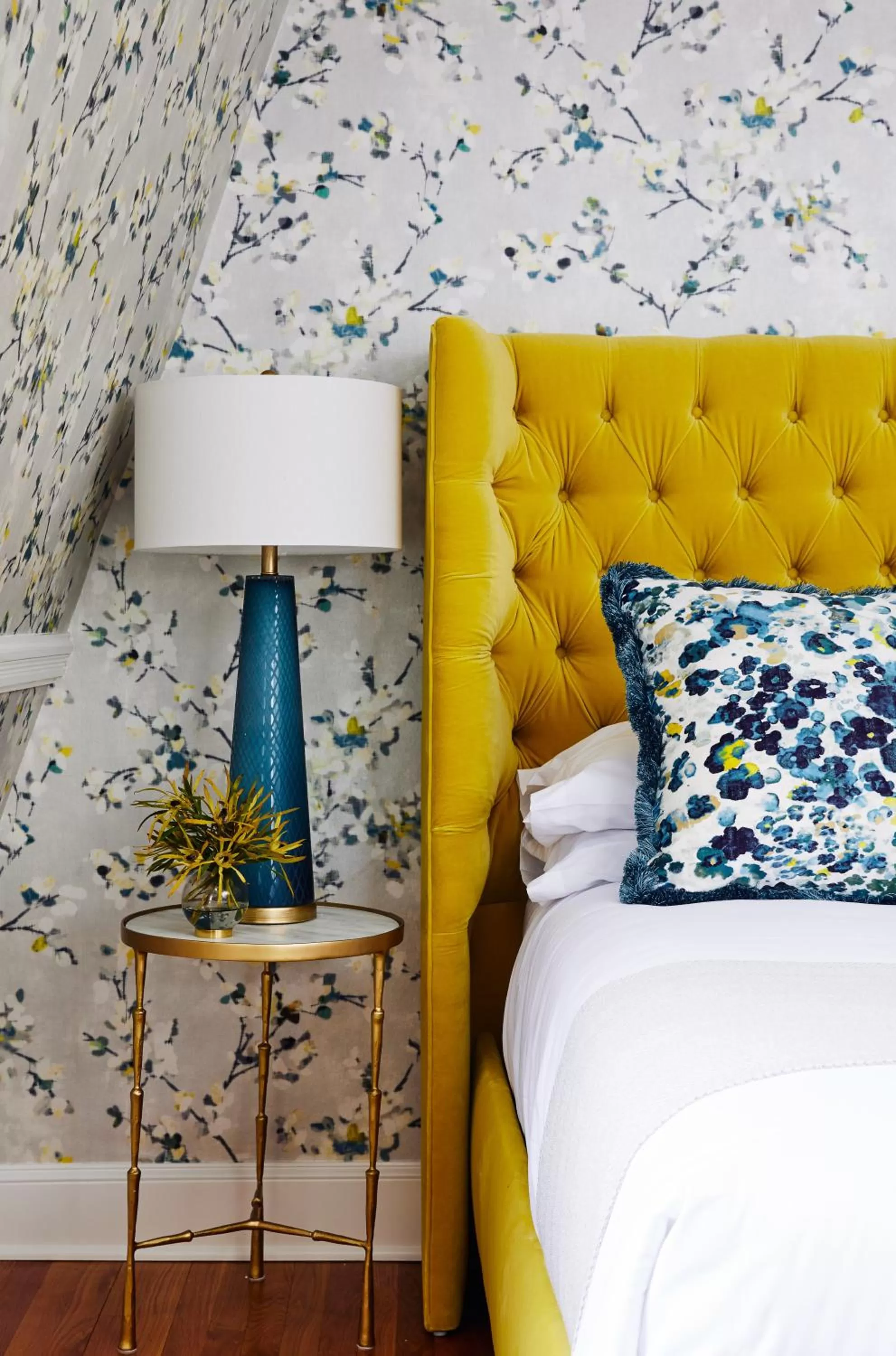 Bed in The Cliffside Inn