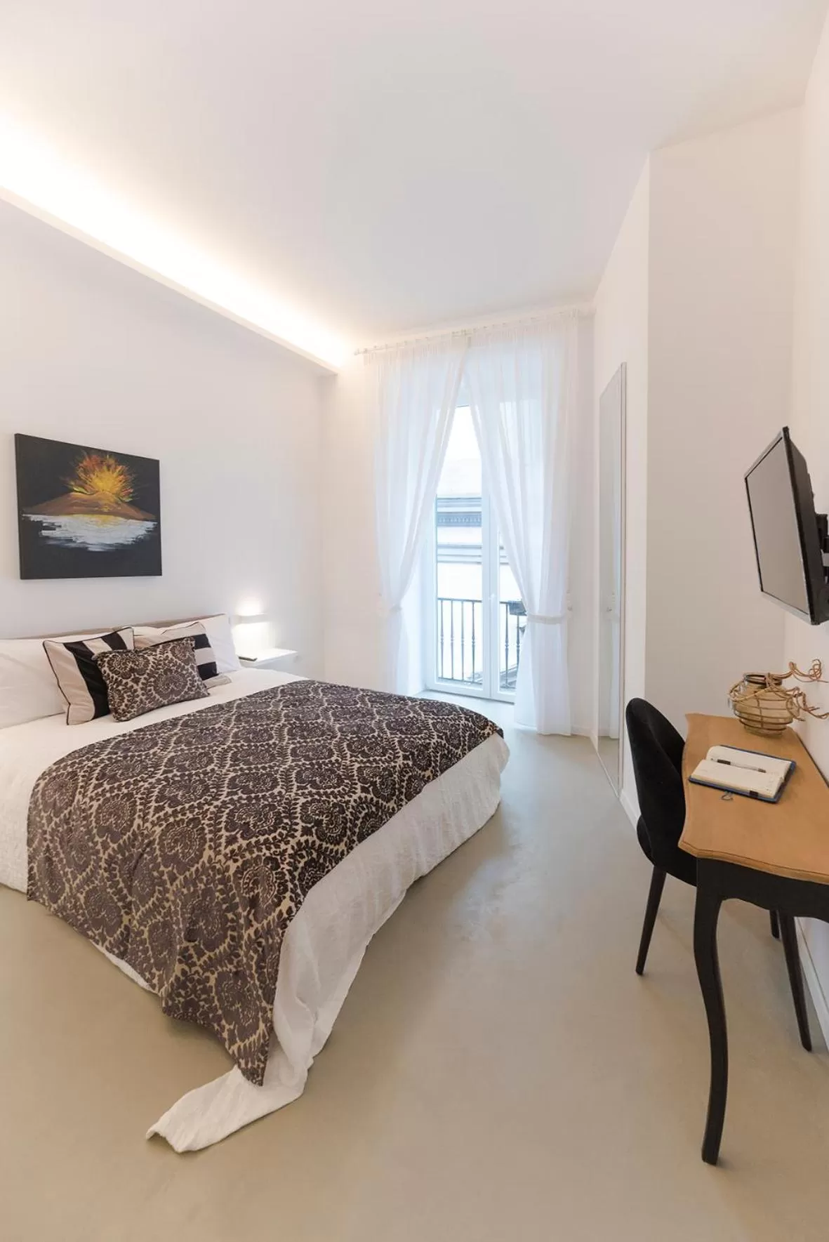 Bed in A Misura Duomo Rooms & Apartment - LS Accommodations