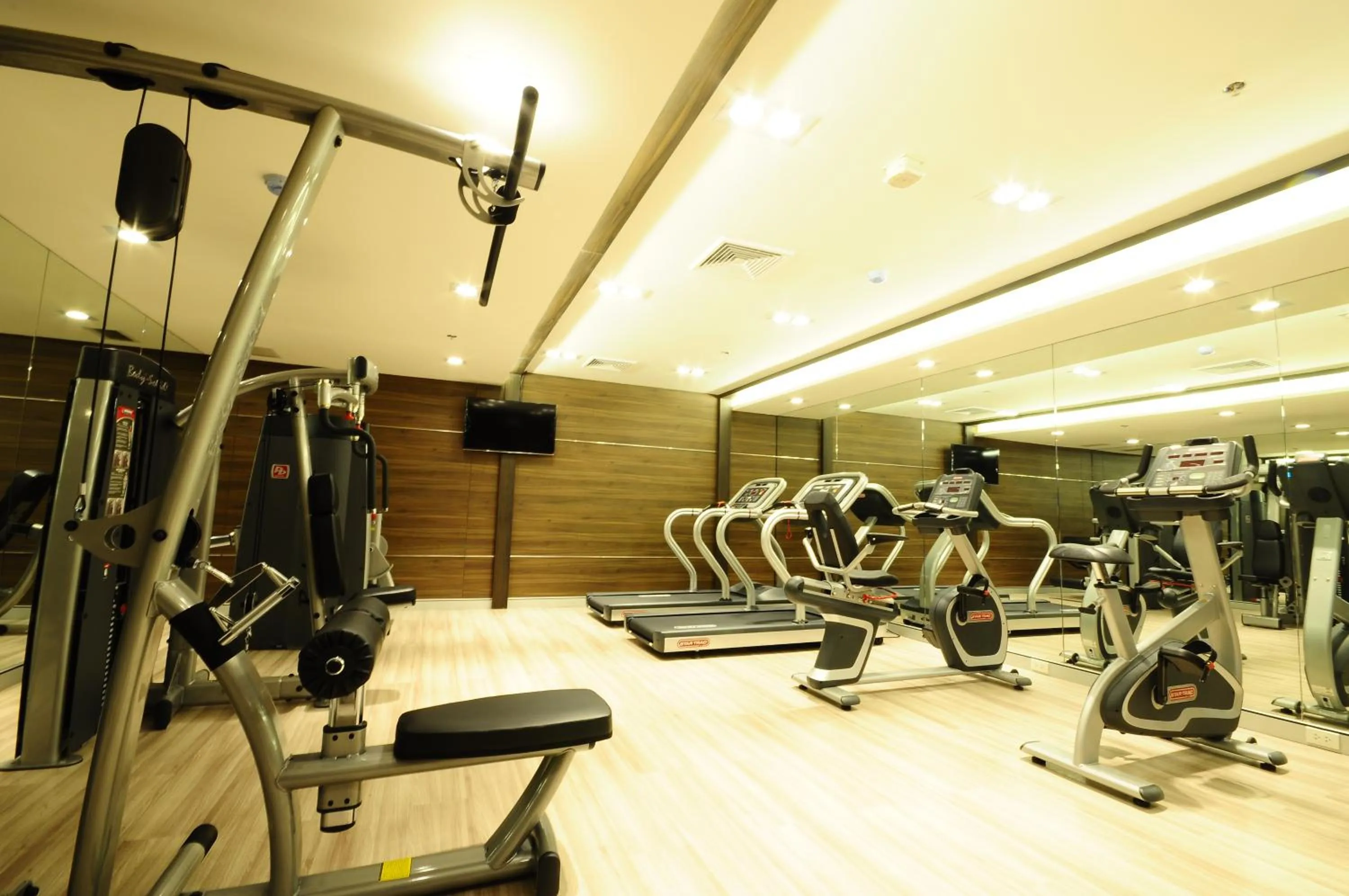 Fitness centre/facilities in Hotel Clover Asoke - SHA Extra Plus