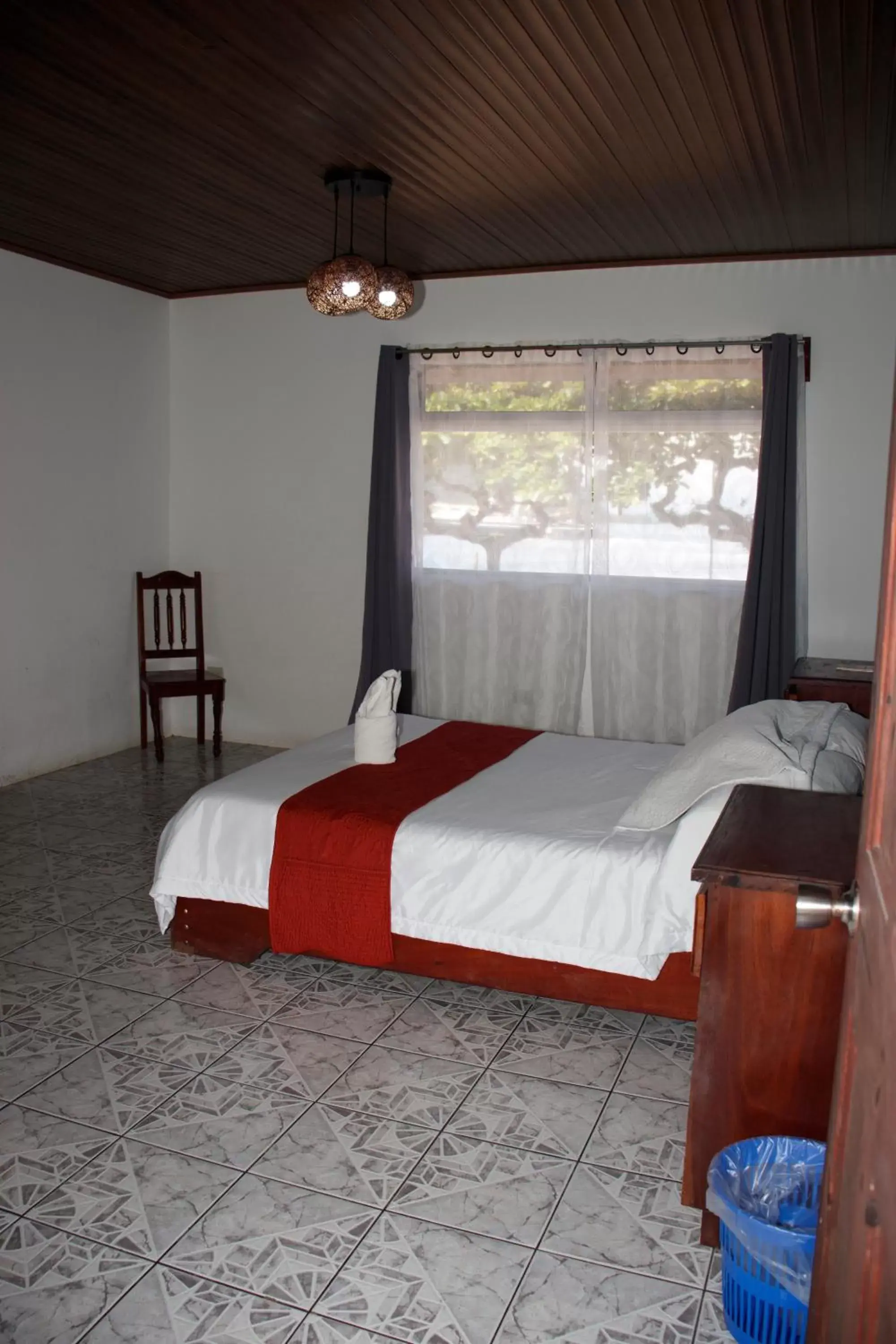 Photo of the whole room, Bed in Hotel Samoa del Sur