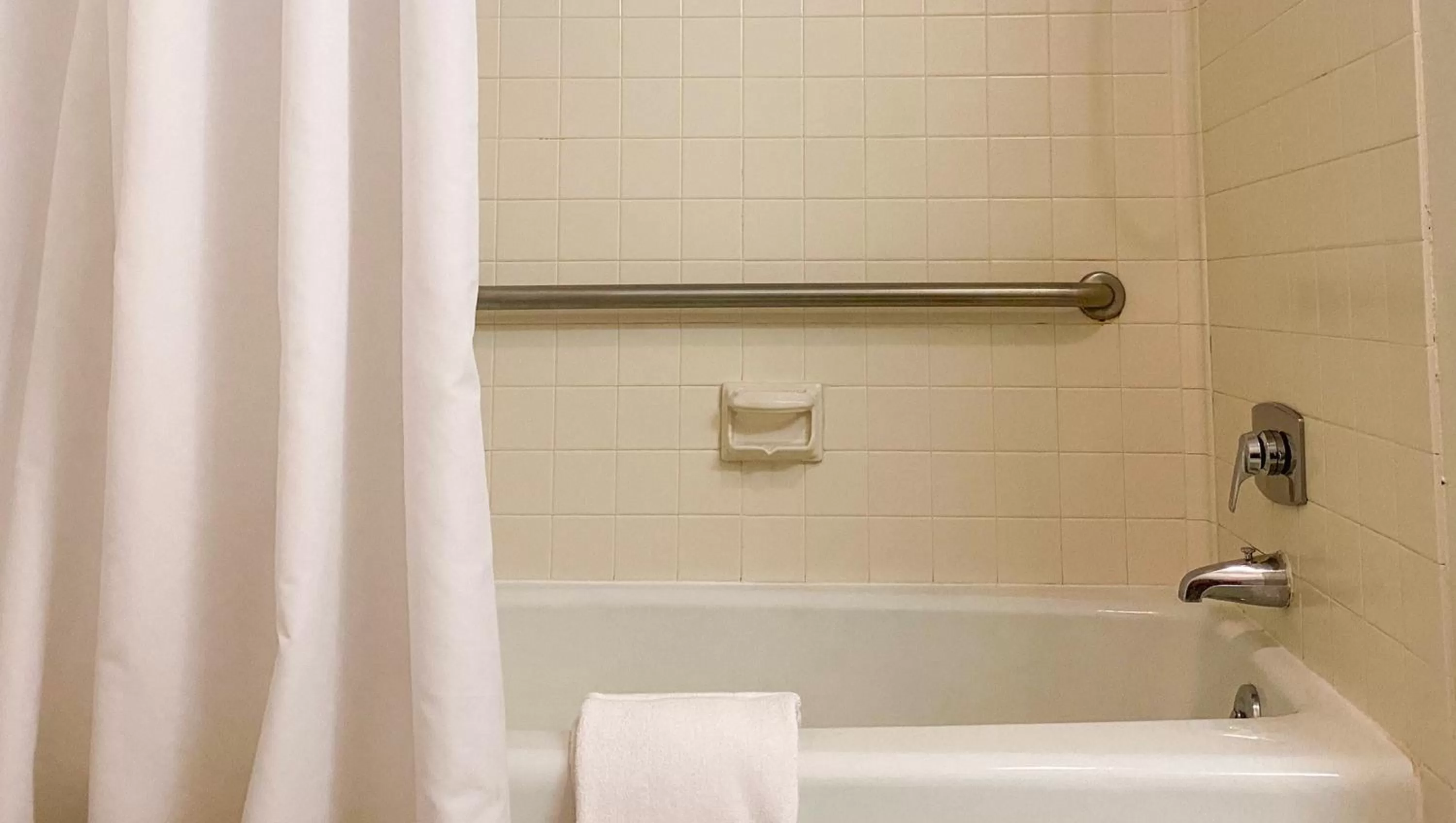 Bathroom in Ticaboo Lodge