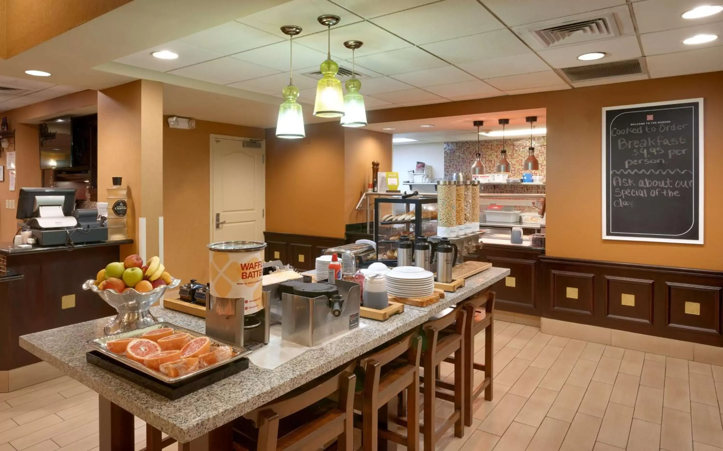 Dining area, Restaurant/Places to Eat in Hilton Garden Inn Clarksville