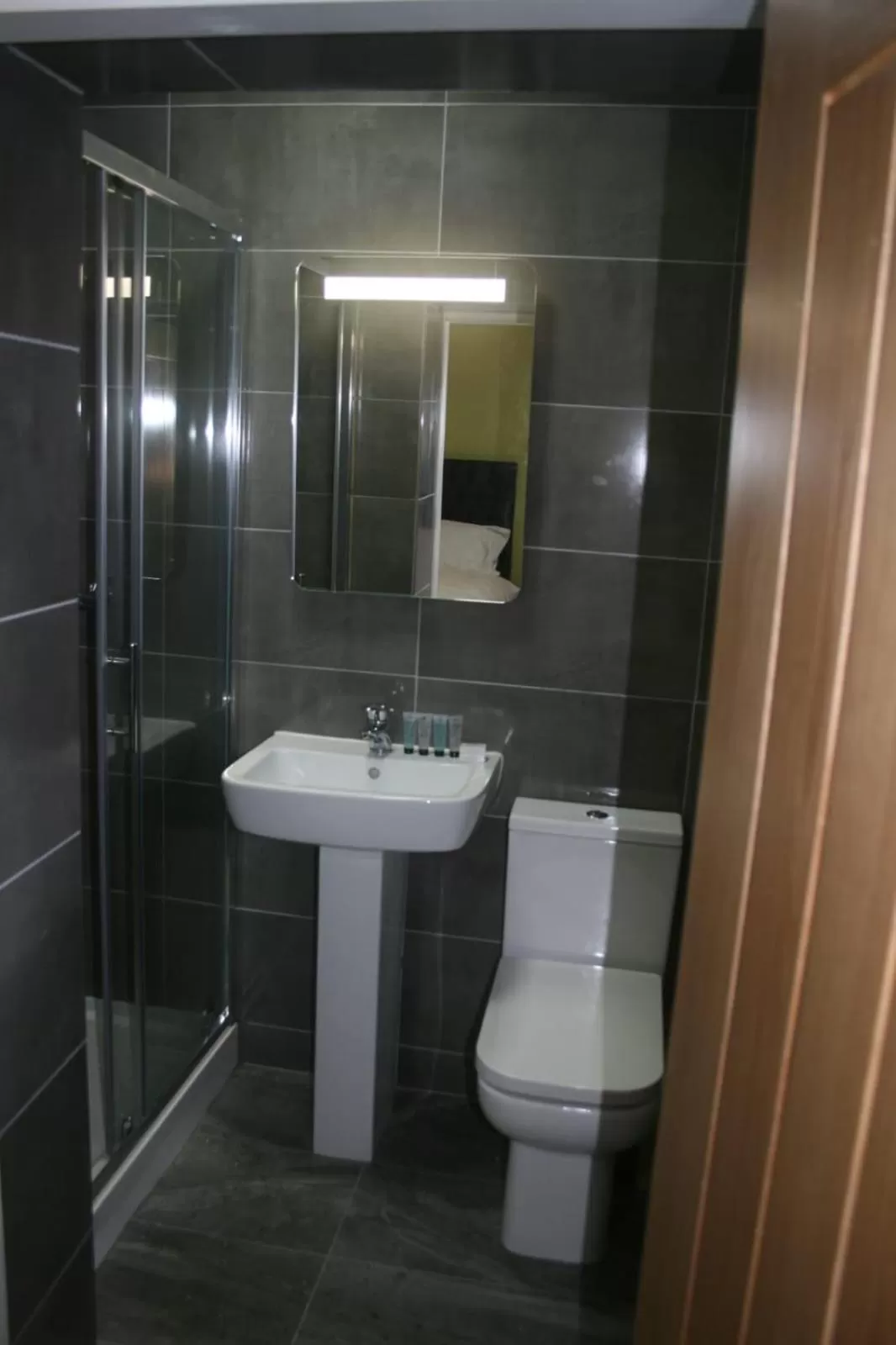 Bathroom in The Spring Bank APARTHOTEL