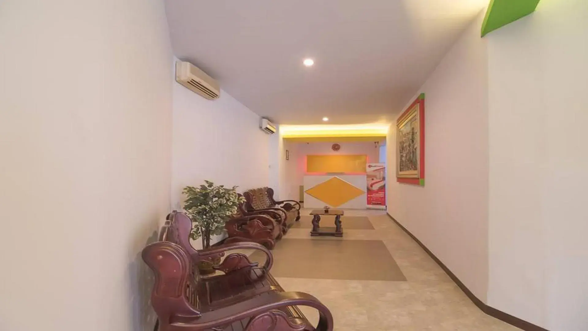 Lobby or reception, Lobby/Reception in RedDoorz near ITC Mangga Dua