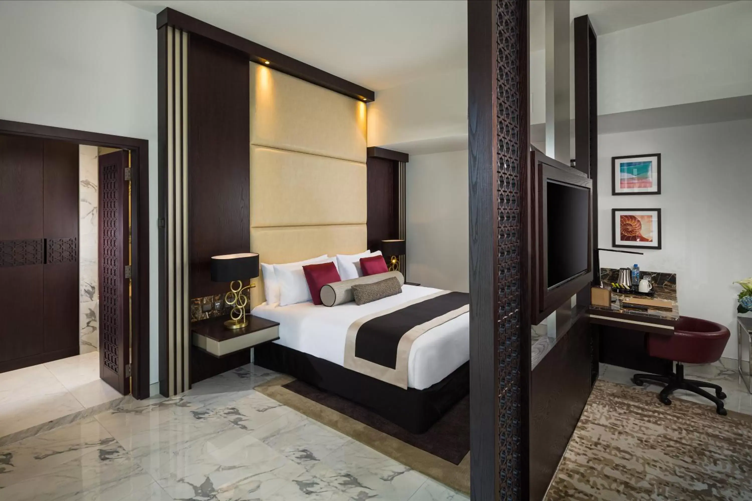 Bed in Millennium Place Dubai Marina