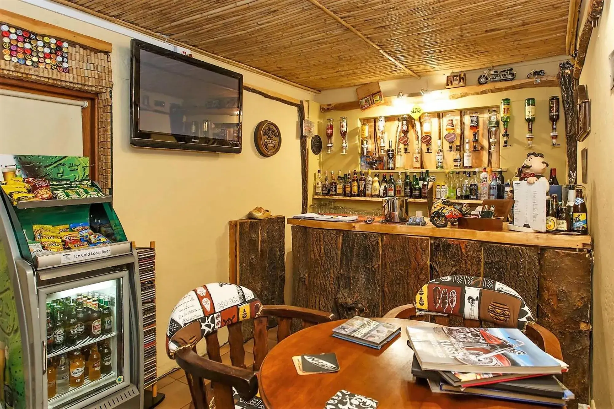 Lounge or bar, Lounge/Bar in Riverside Guest Lodge
