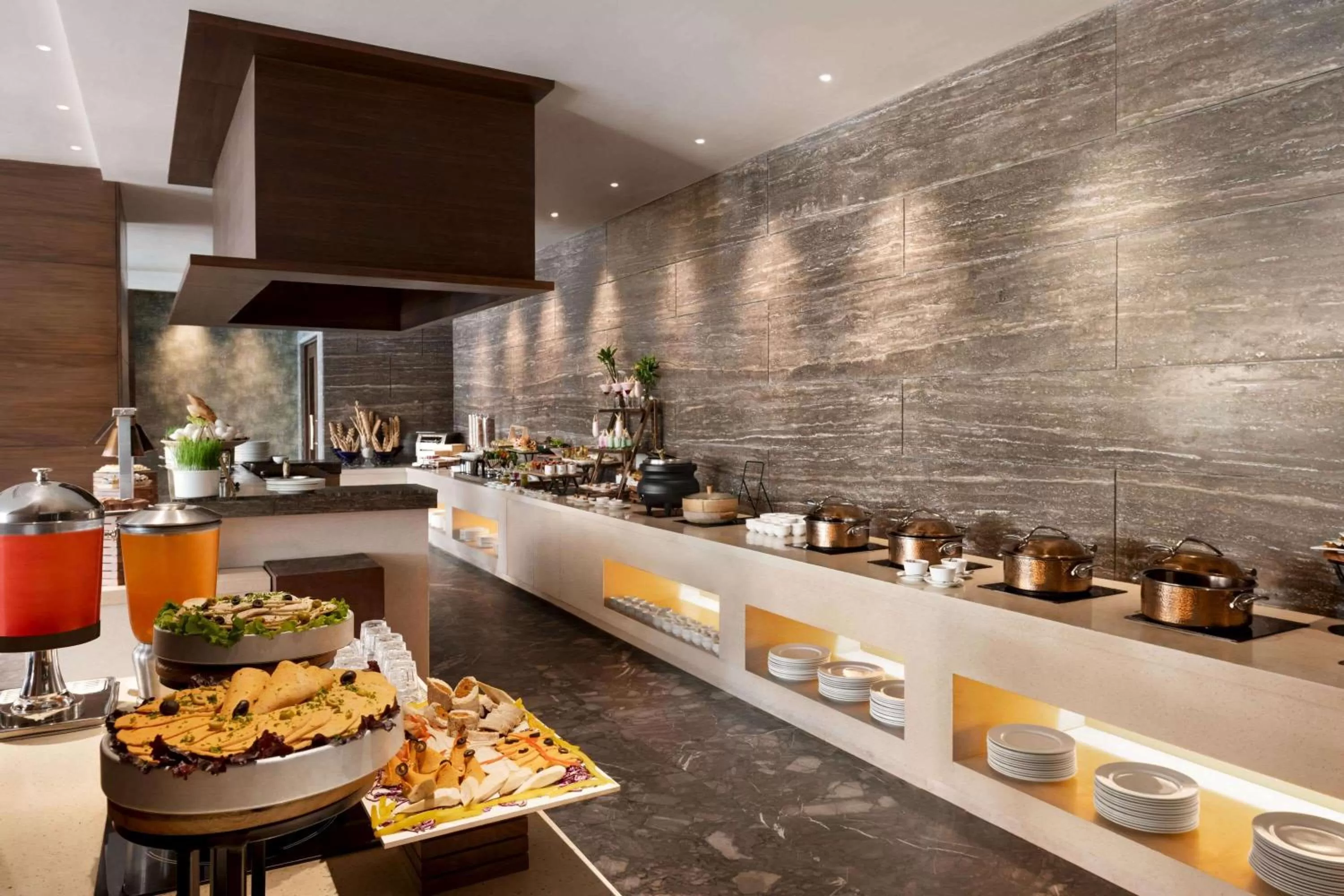 Restaurant/places to eat in Wyndham Chandigarh Mohali