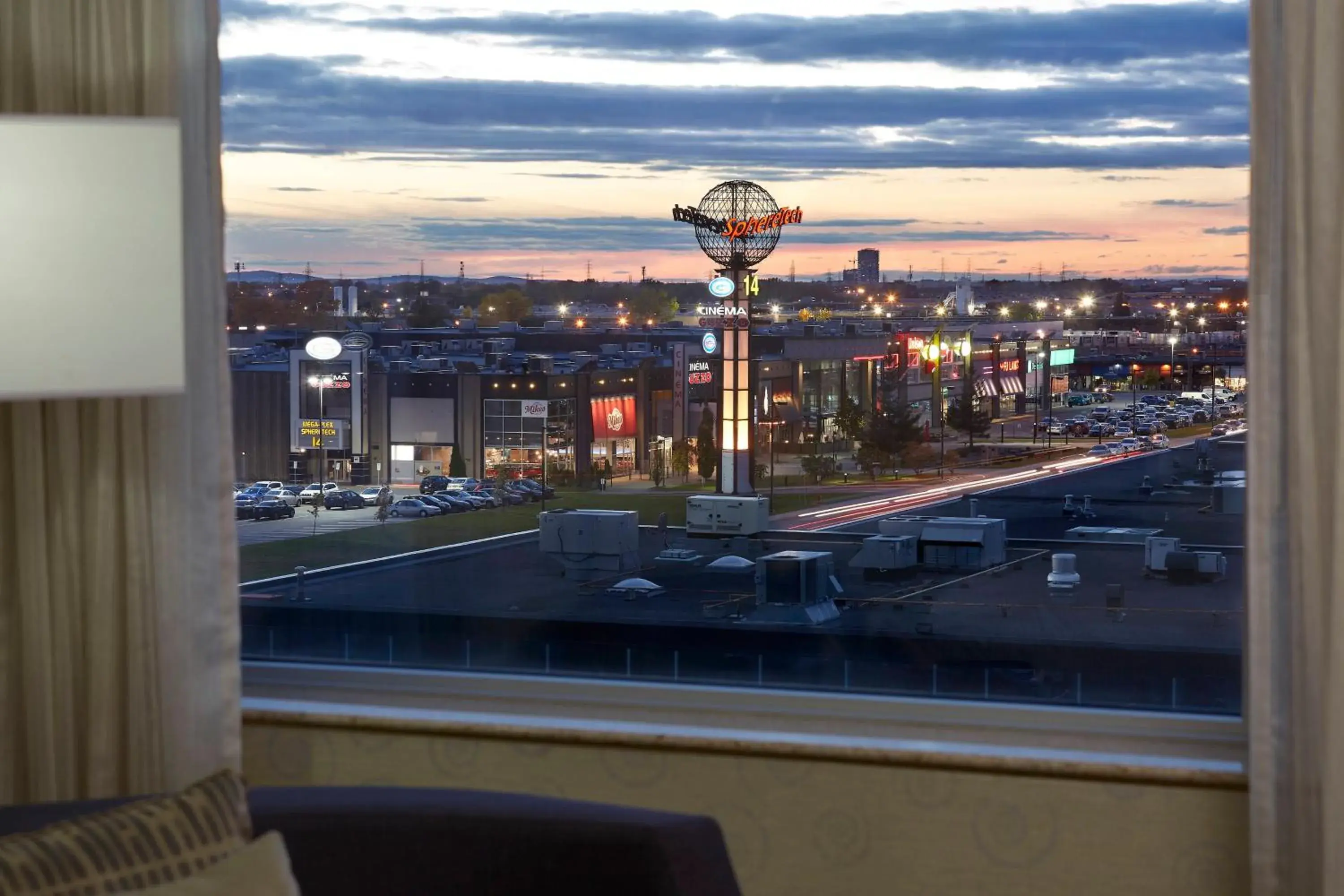 Photo of the whole room in Courtyard by Marriott Montreal Airport