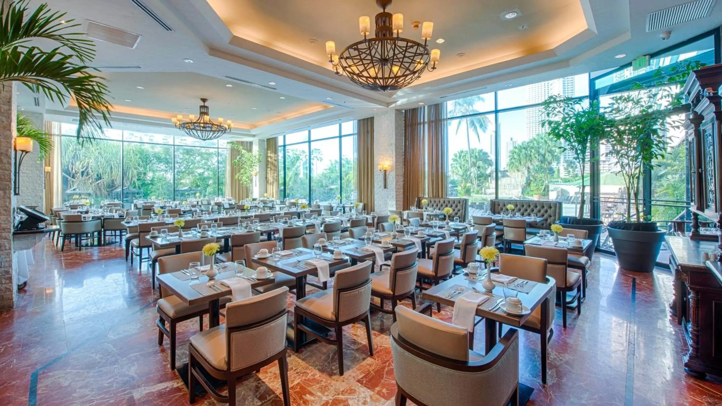 Restaurant/Places to Eat in Intercontinental Miramar Panama, an IHG Hotel