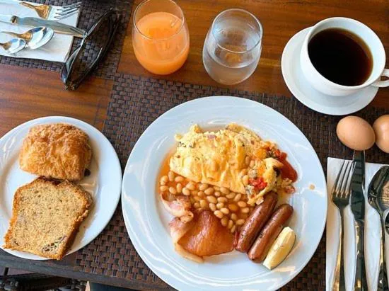 Food and drinks in The Crow's Nest Resort Fiji