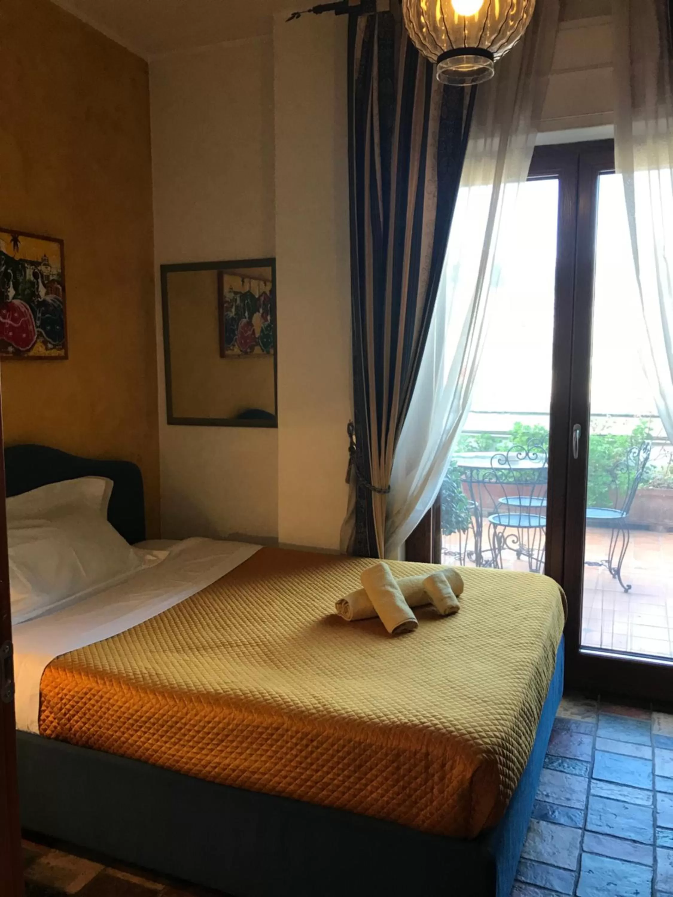 Photo of the whole room, Bed in B&B Casamiranapoli