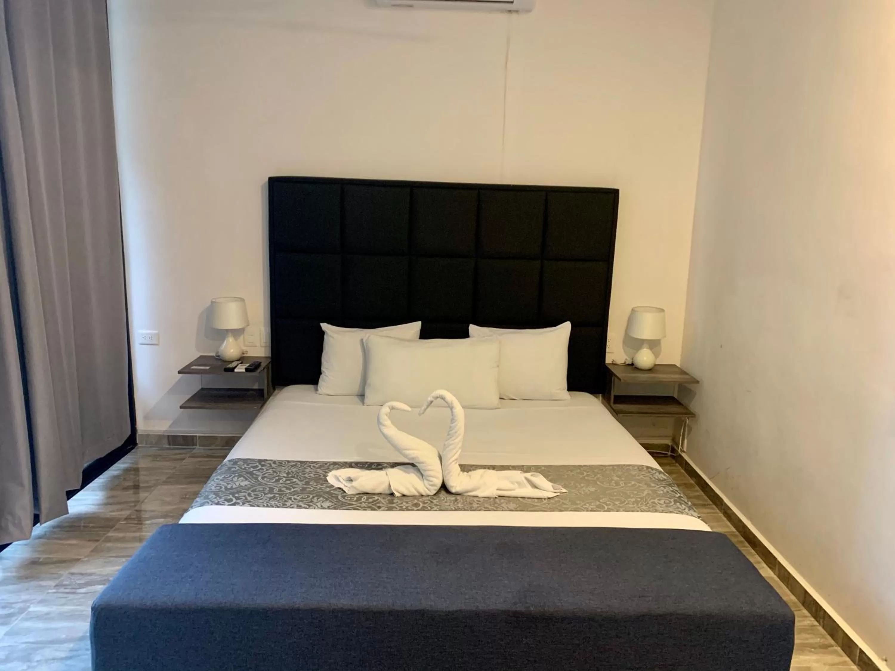 Superior King Suite in SILVERSANDS Hotel Boutique - 5Th Ave