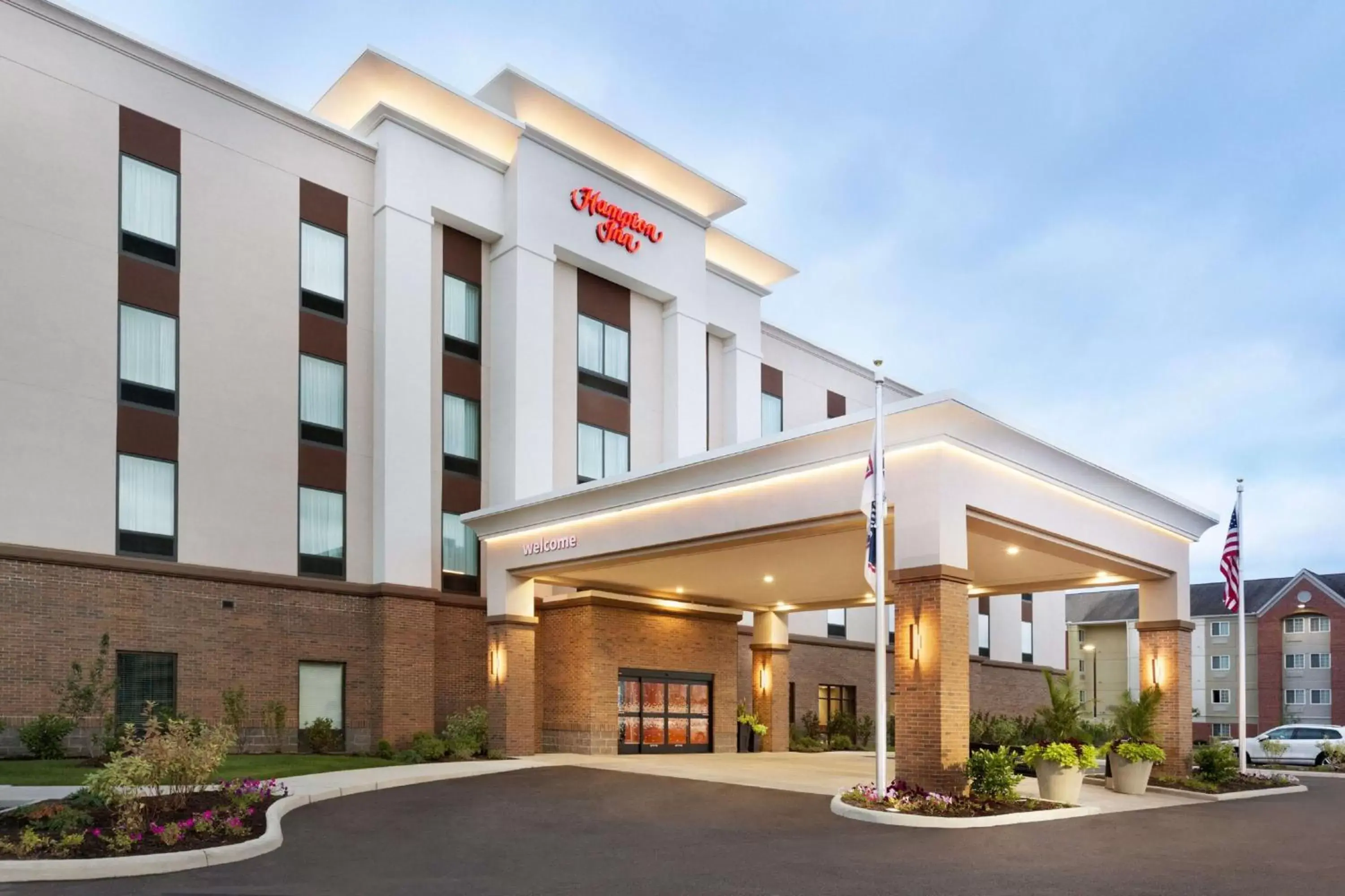 Property Building in Hampton Inn By Hilton North Olmsted Cleveland Airport