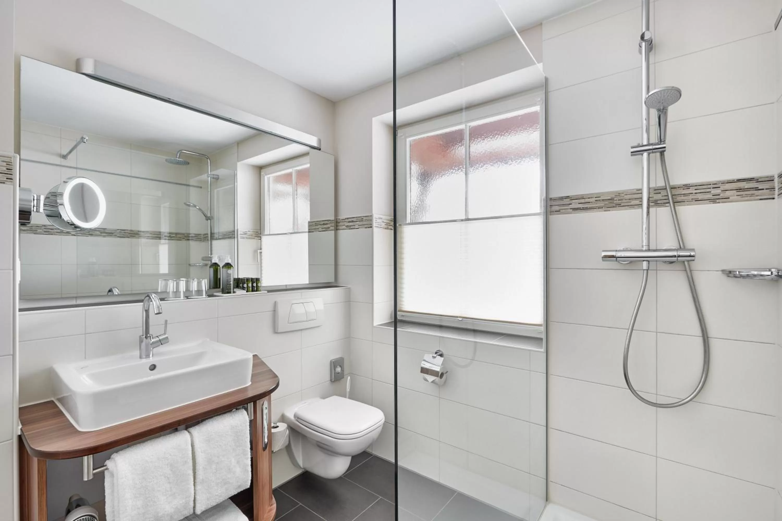 Shower in Königshof Hotel Resort