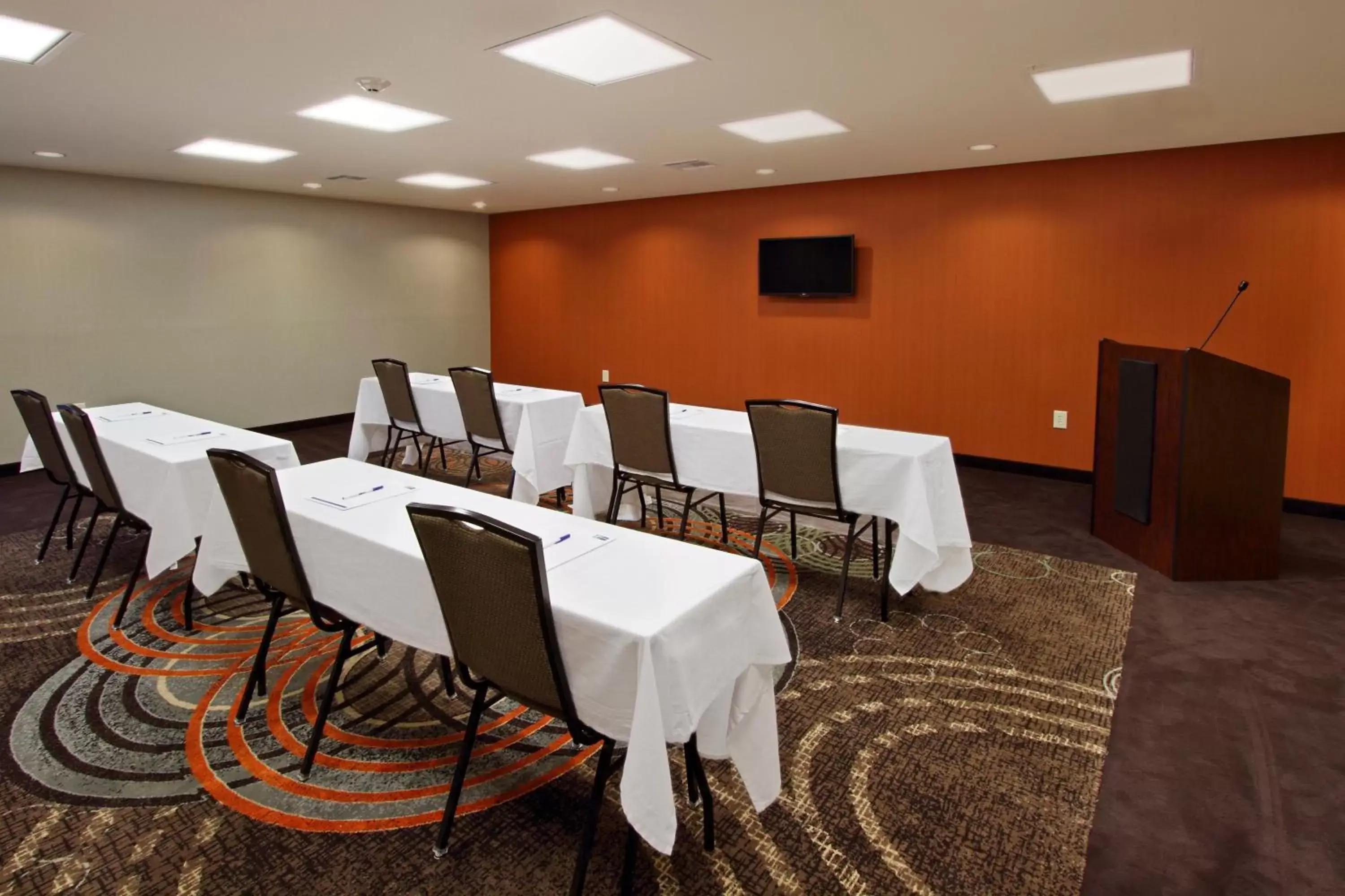 Meeting/conference room in Holiday Inn Express Augusta Downtown, an IHG Hotel